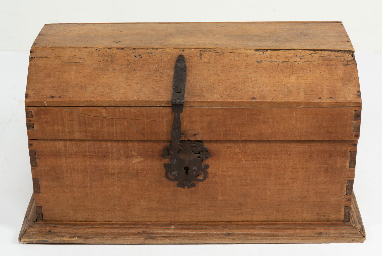 Mexican Table Chest (1 of 7)