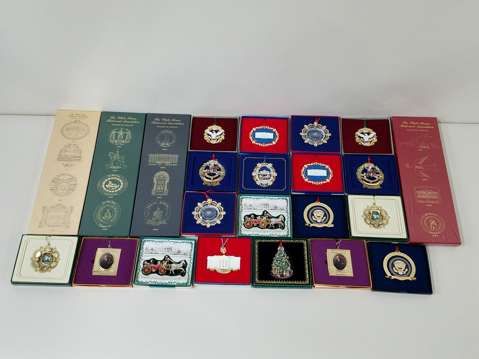 23 White House Christmas Ornaments (1 of 6)