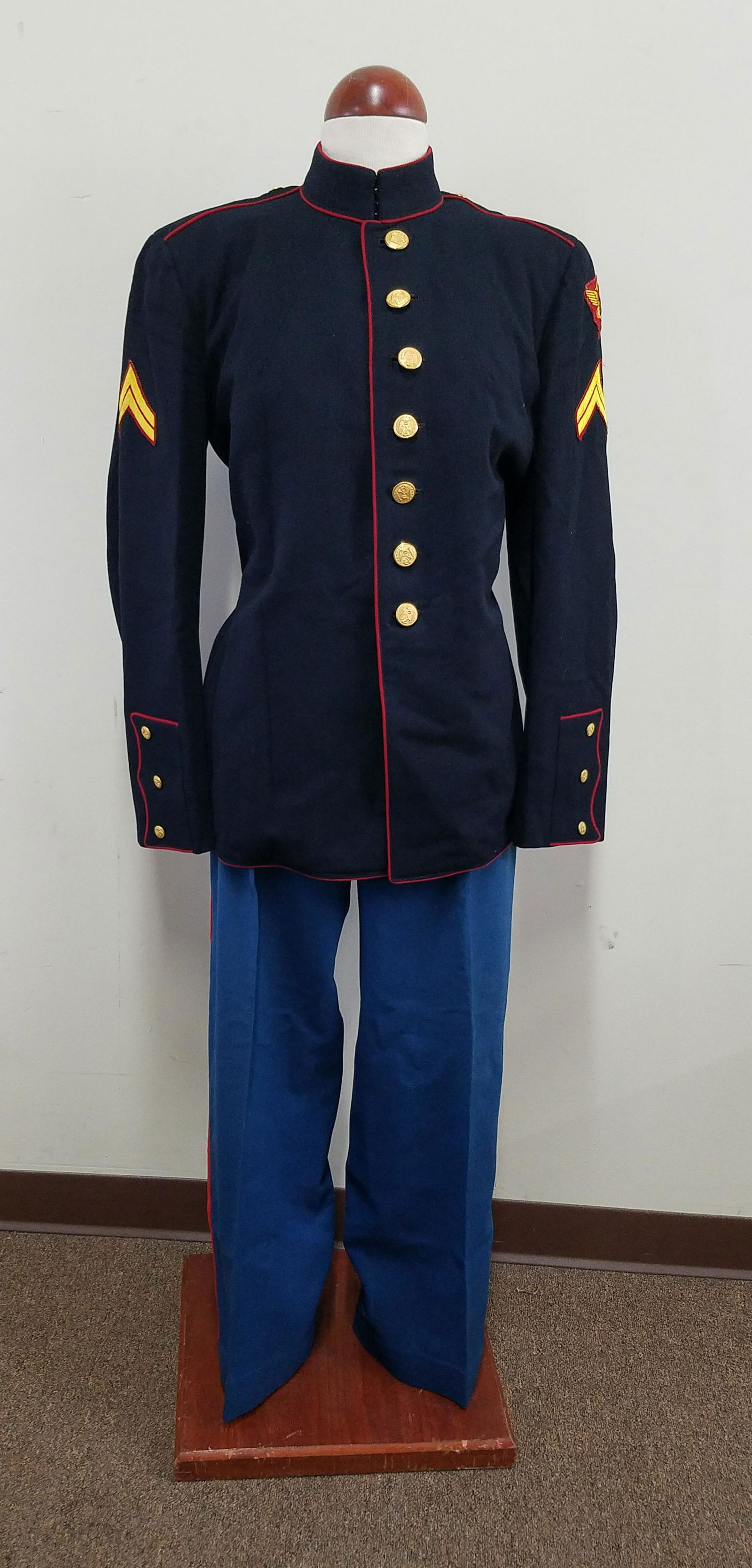 US Marine Corps Dress Tunic and Trousers (1 of 5)