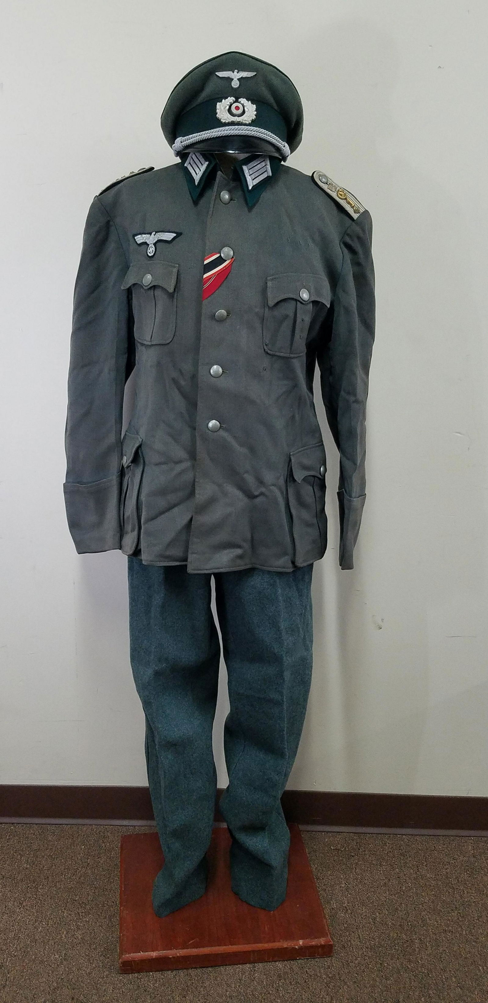 German Engineers Uniform (1 of 4)