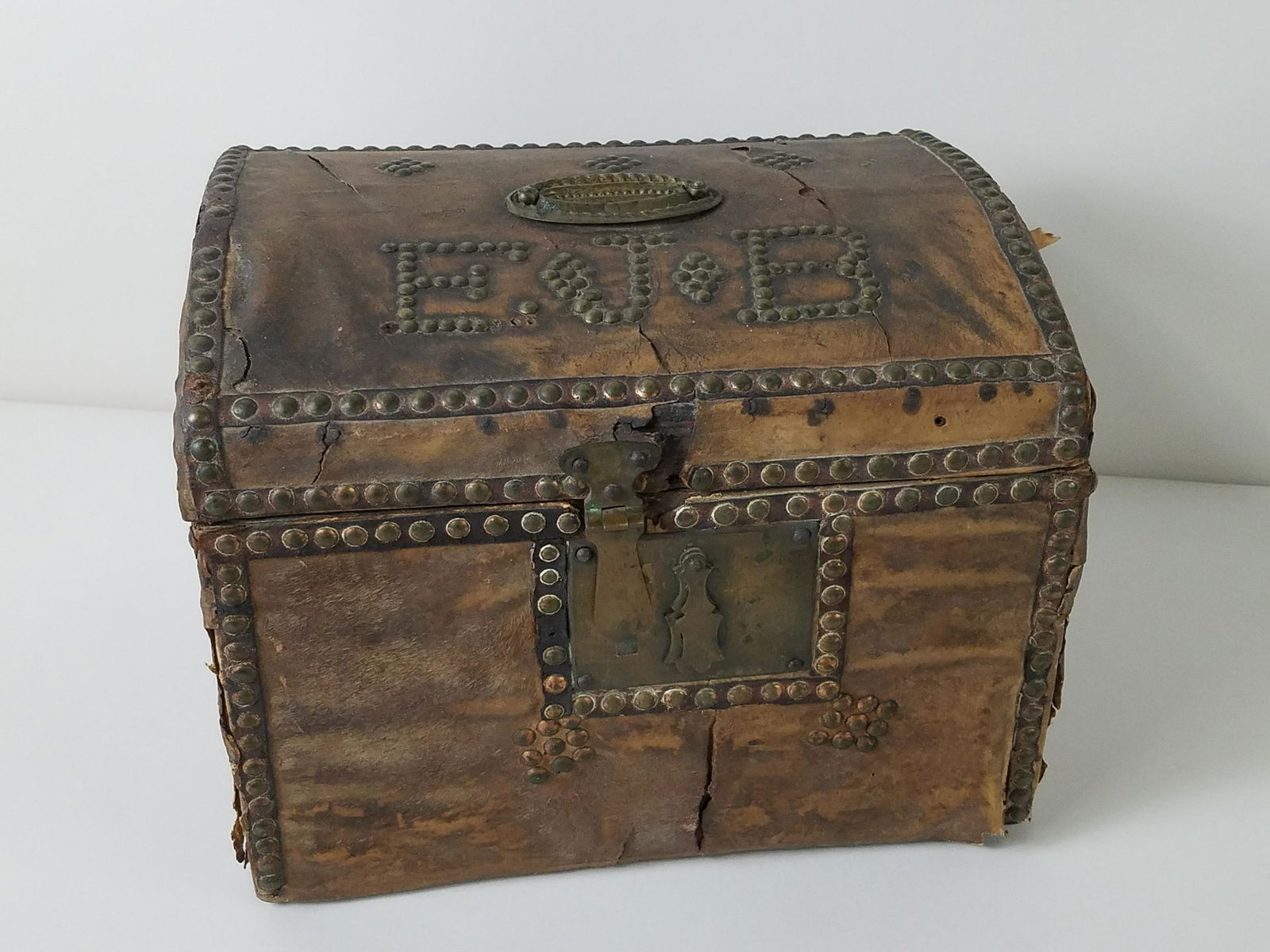Bonner Saddler Leather Wrapped Trunk (1 of 5)