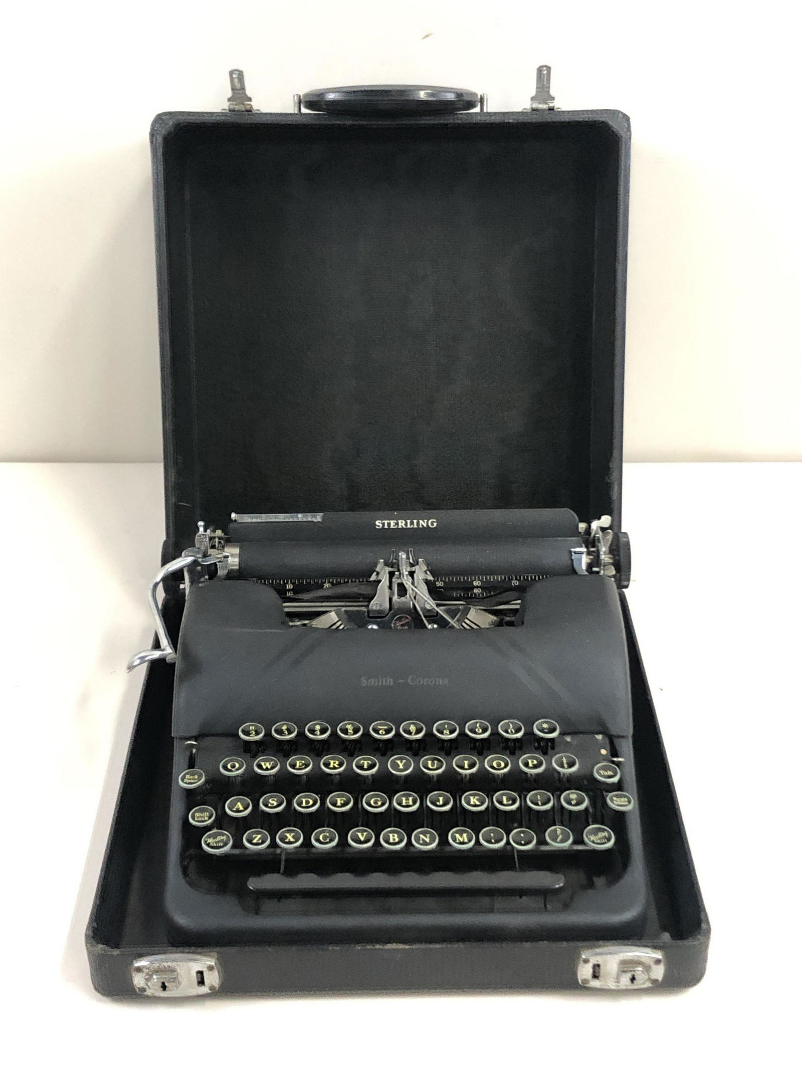 Smith - Corona Sterling Typewriter (1 of 3)