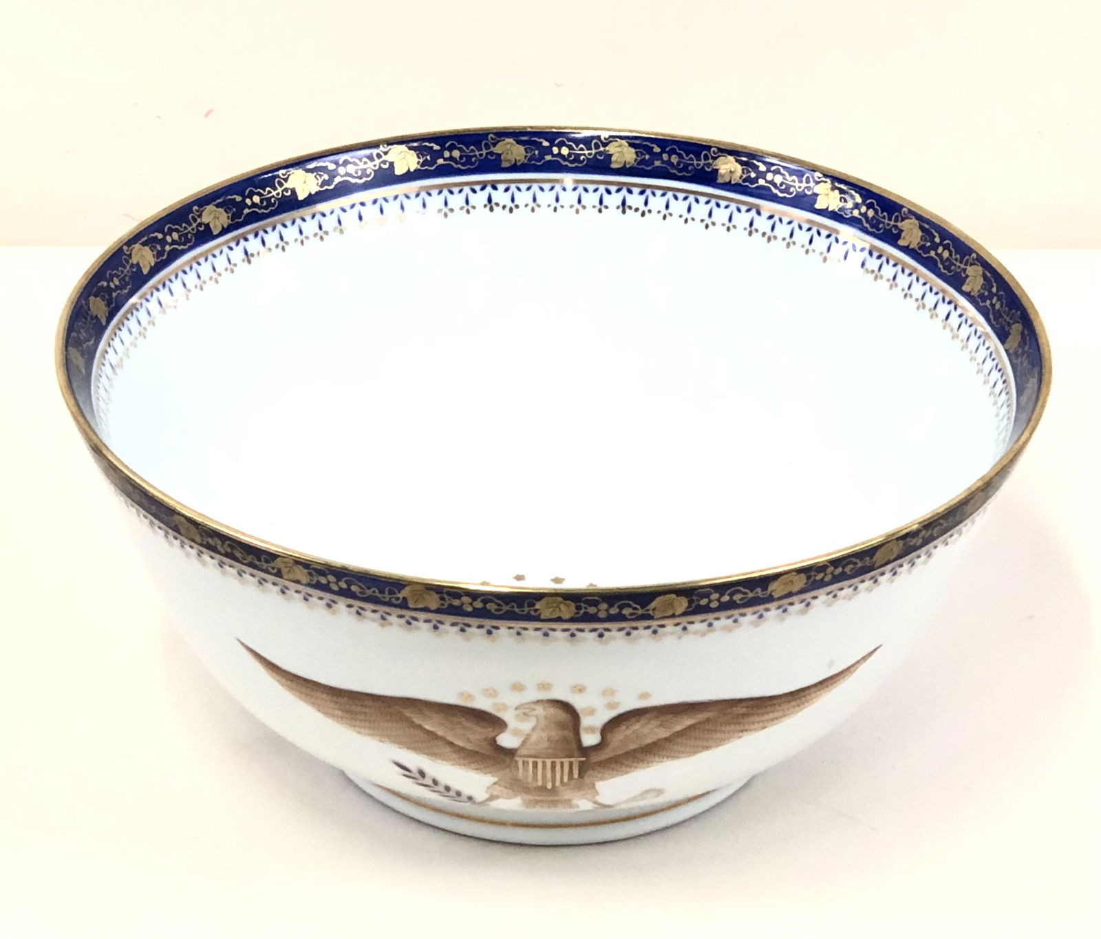 Patriotic American Eagle Serving Bowl (1 of 3)