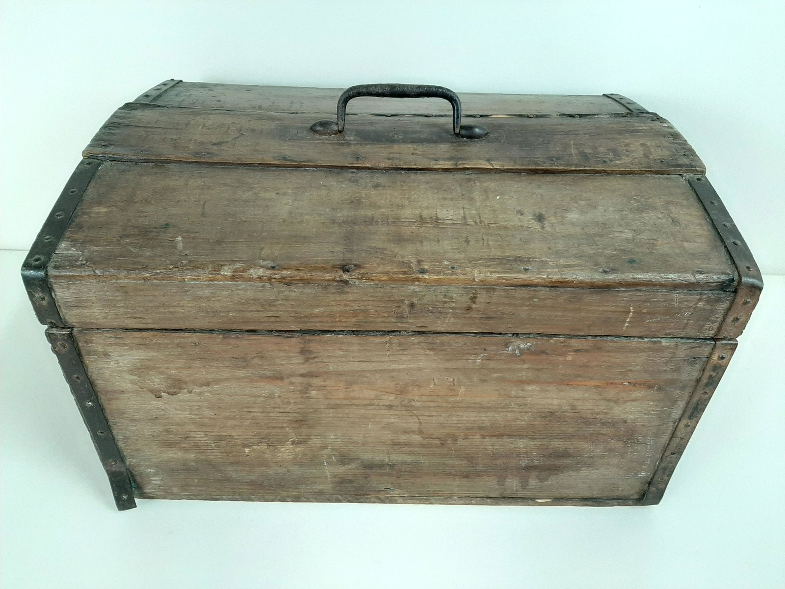 Antique Wooden Box with Key (1 of 6)