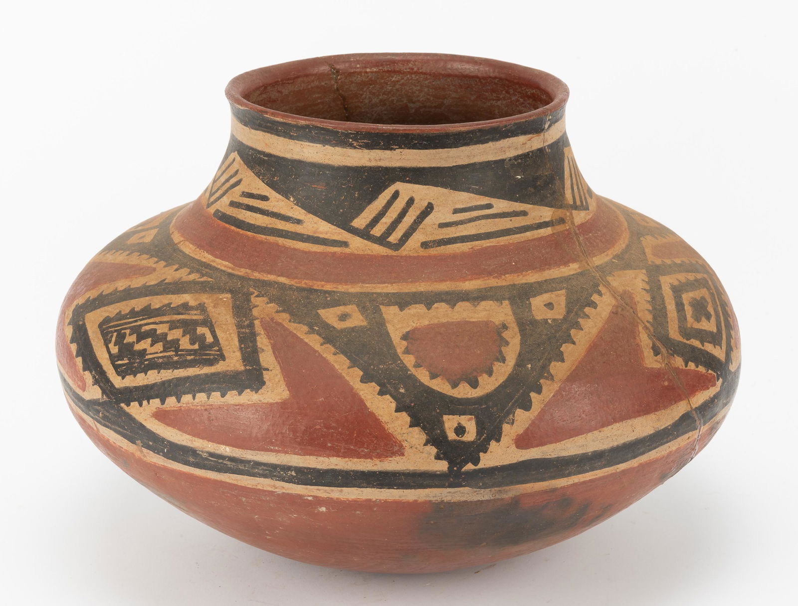 Large Tonto Pottery Jar (1 of 8)