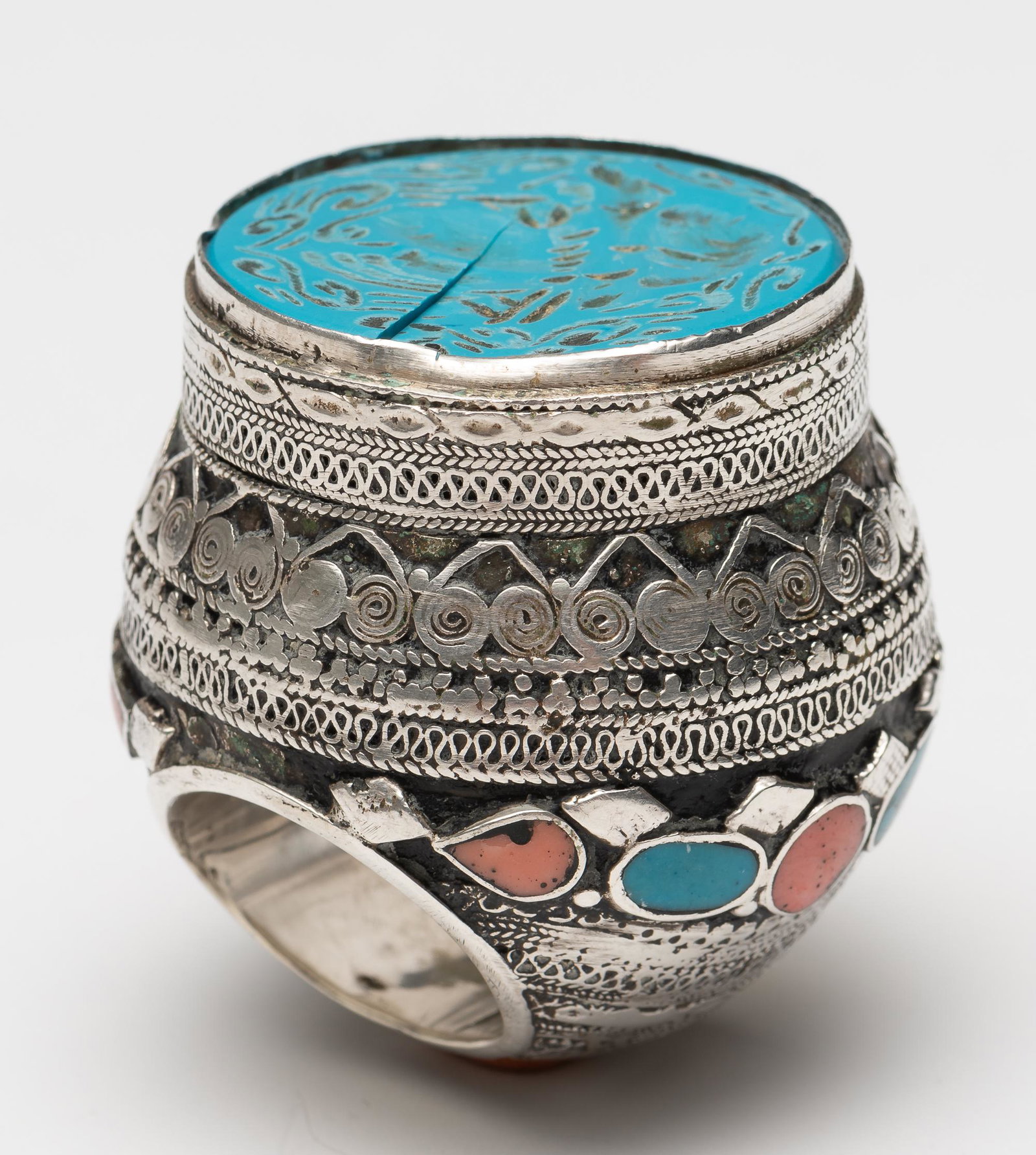 Large Sterling Native American Ring (1 of 3)