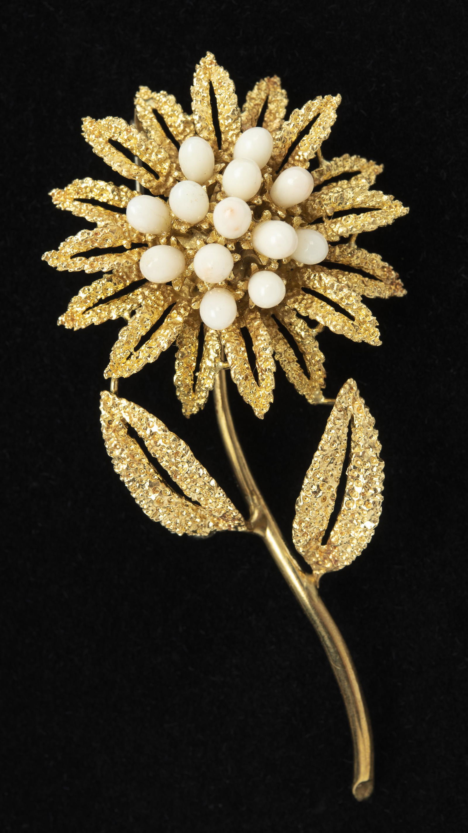 18K Gold And Coral Italian Flower Brooch (1 of 3)