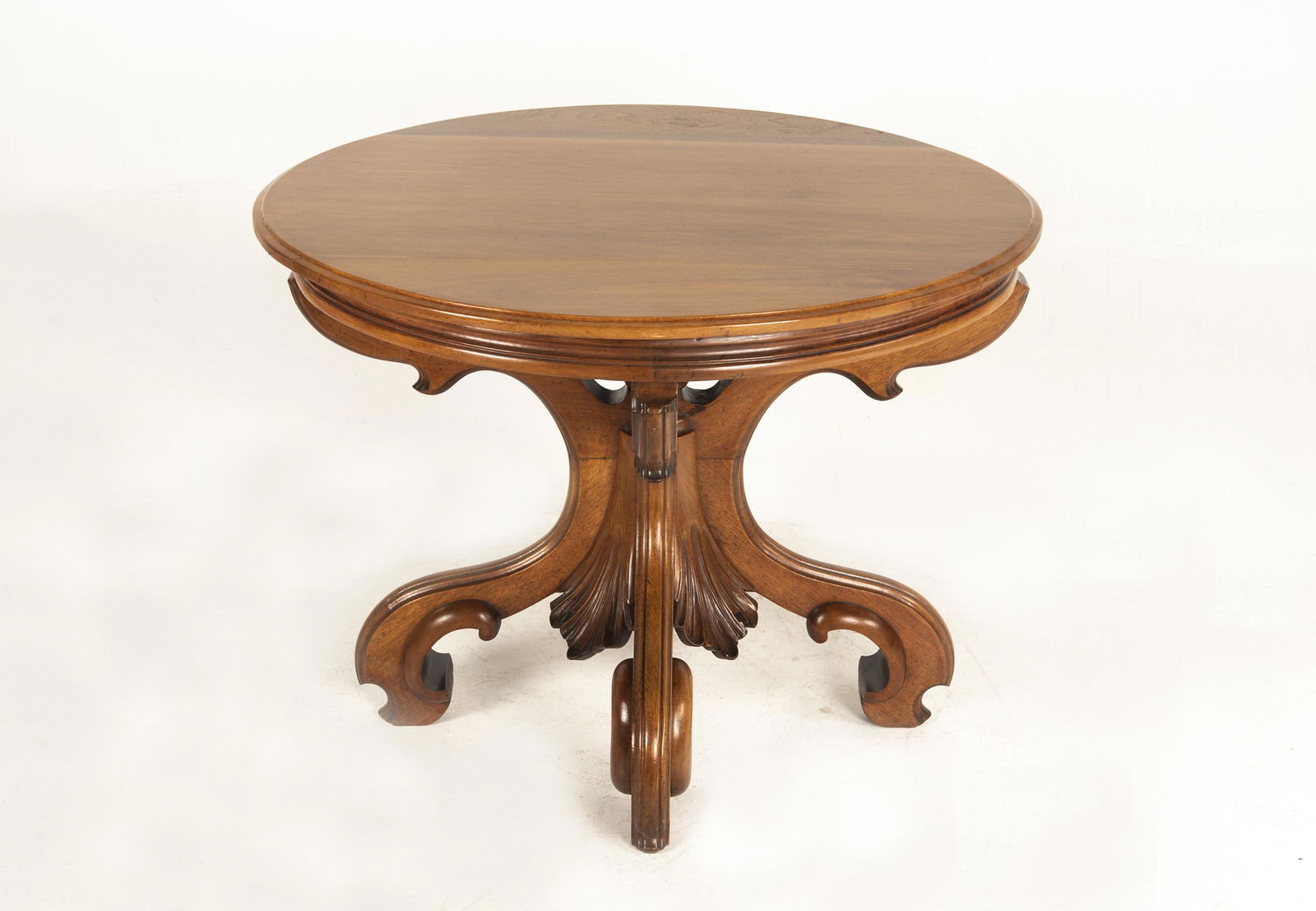 Oval Pedestal Table on Carved Base (1 of 2)