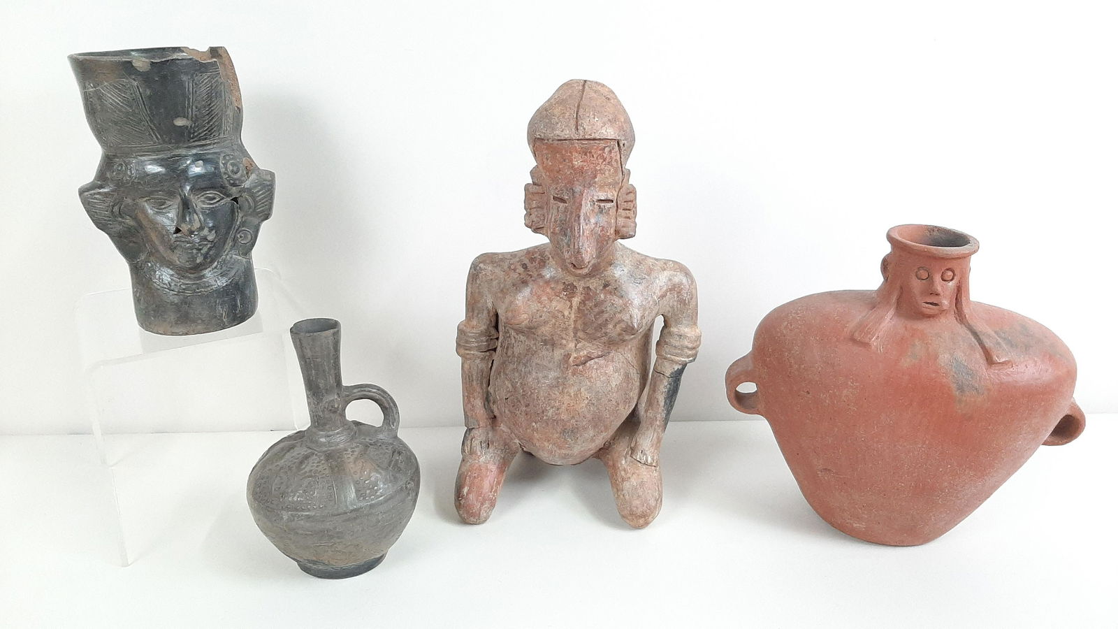 4 Pcs Mesoamerican Pottery (1 of 9)