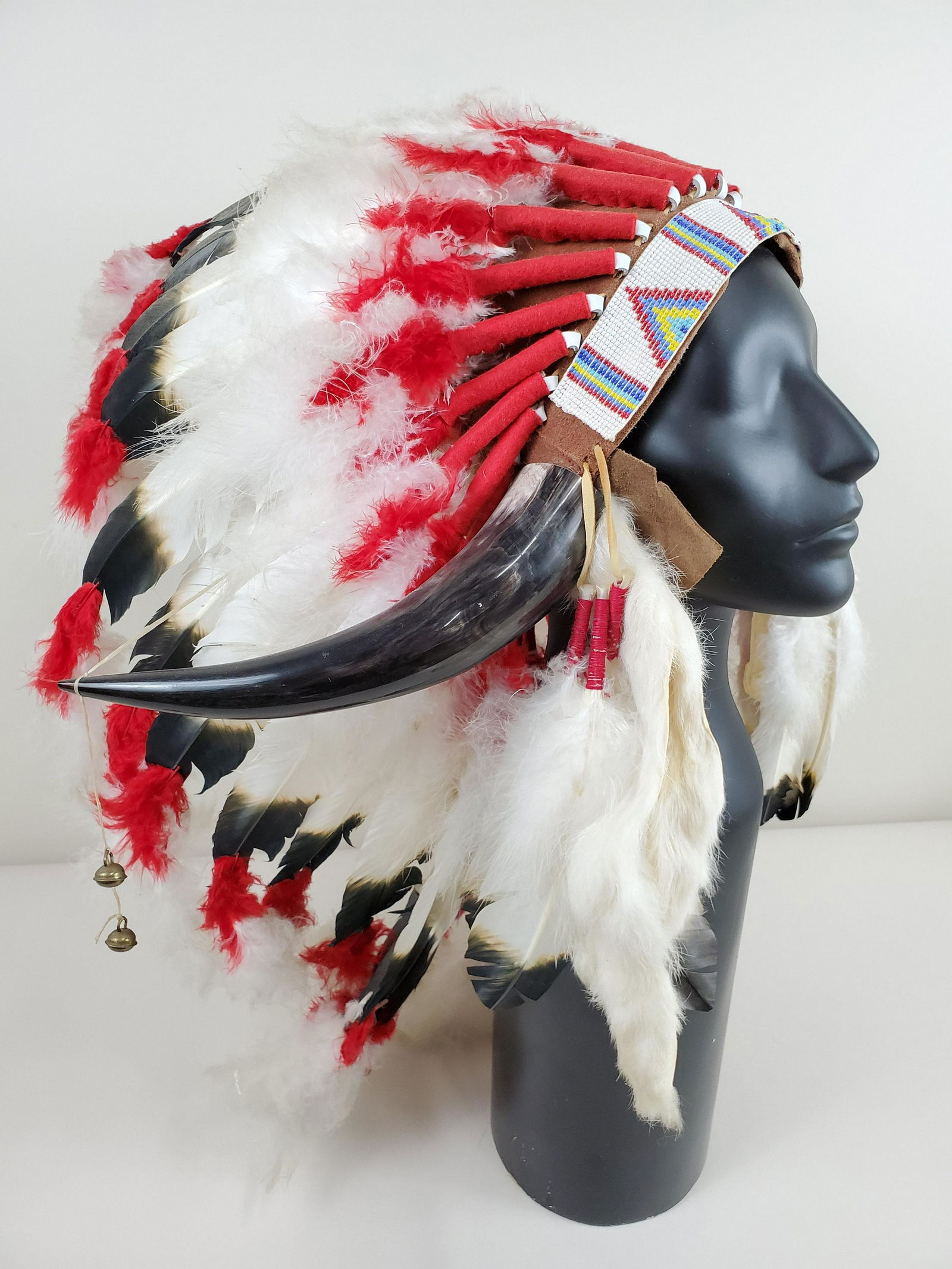 N. American Steer Horn War Bonnet (1 of 3)