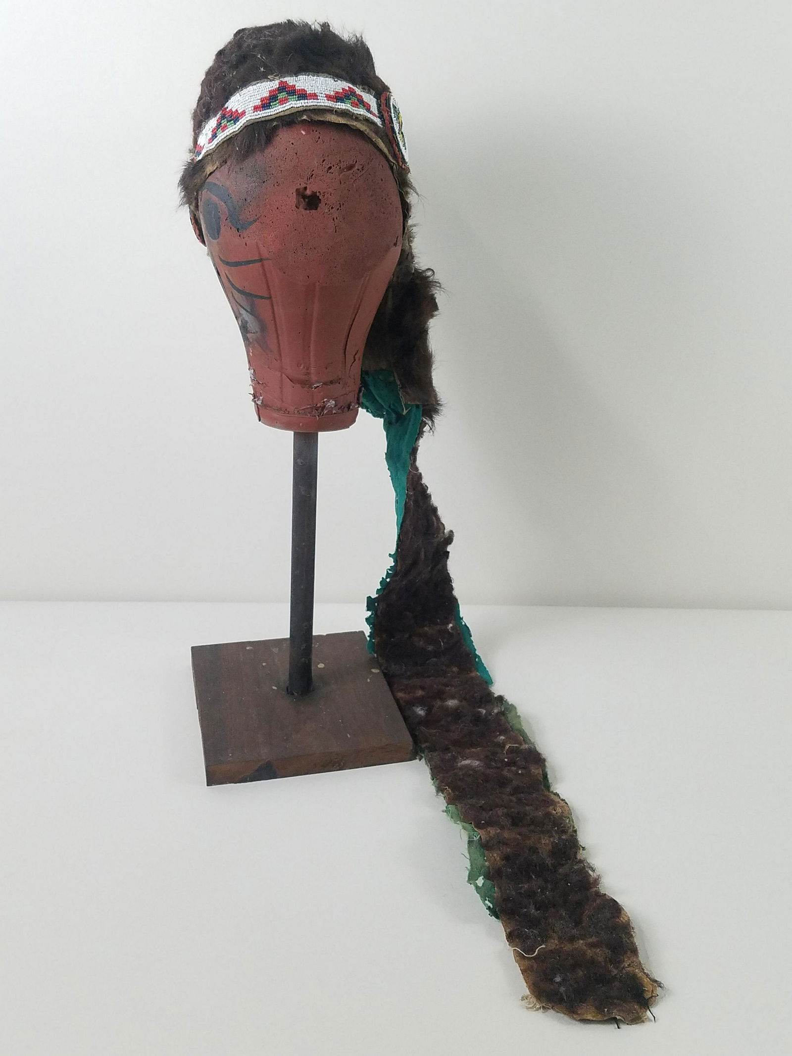 Plains Buffalo Horn Headdress (1 of 2)