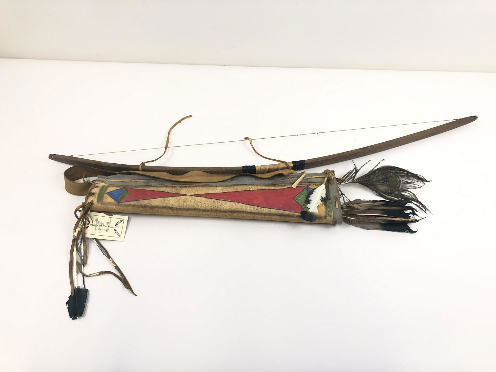 Plains Style Bow and Quiver (1 of 4)