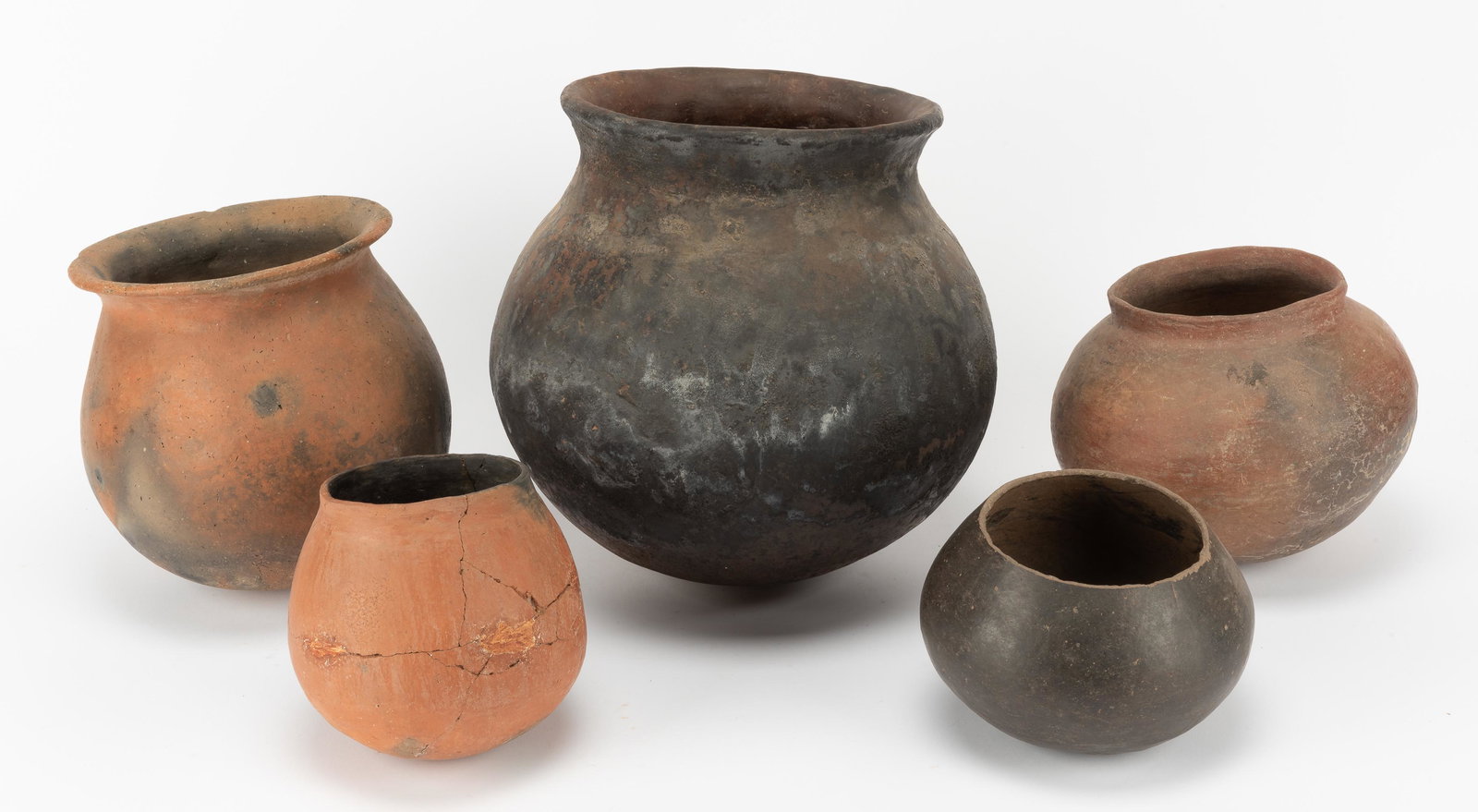 5 Pcs Native American Pottery Jars (1 of 16)