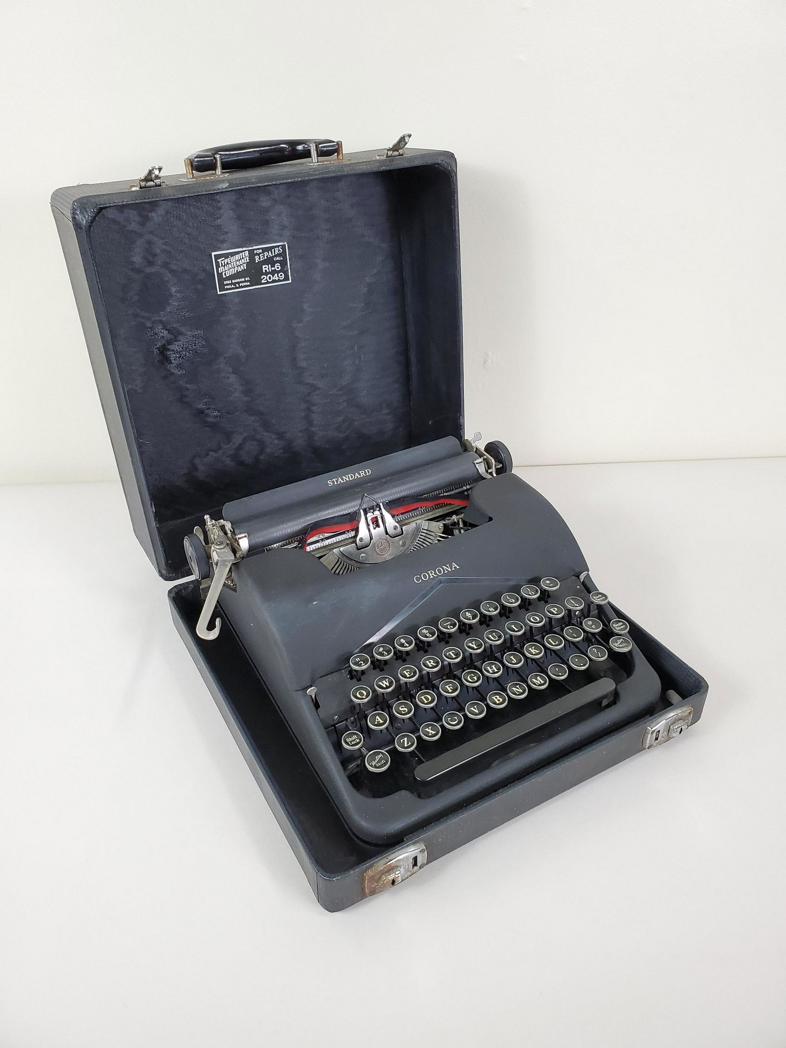 Corona Standard Typewriter (1 of 2)