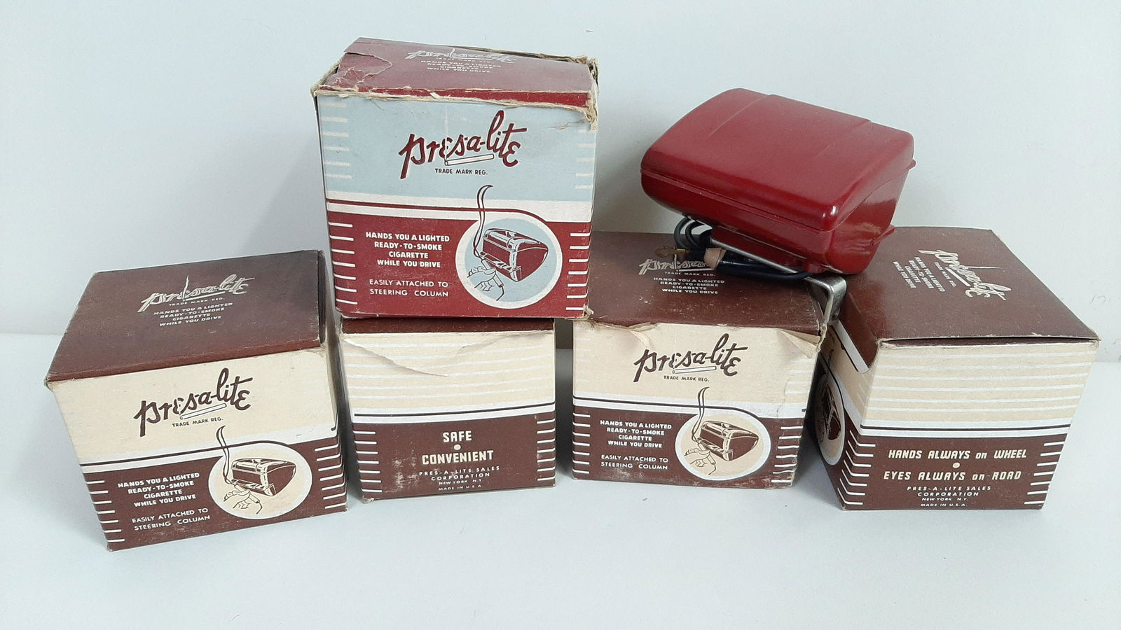 5 Pres-A-Lite Cigarette Lighters (1 of 4)