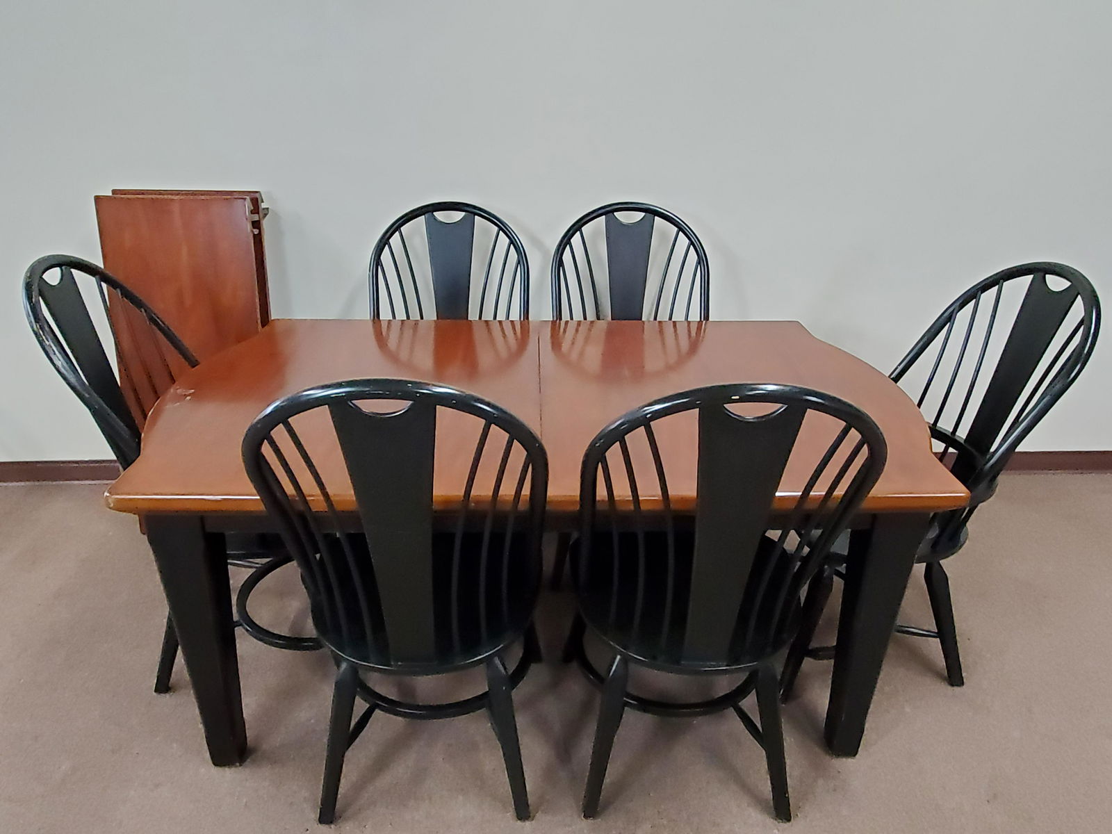 Dining Room Table with 6 Chairs & 2 Table Leaves (1 of 9)
