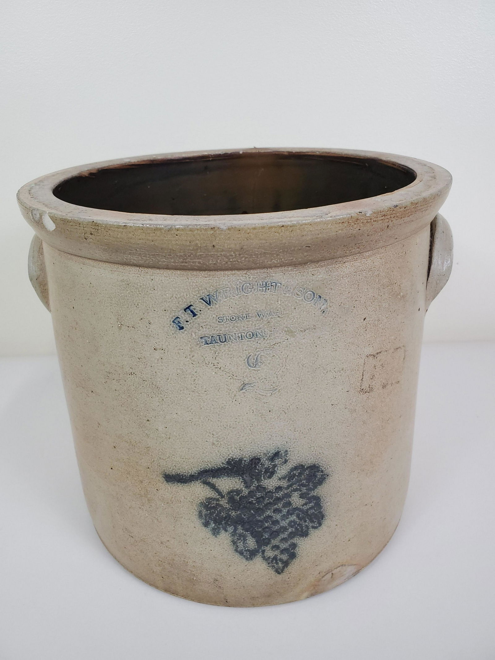 F.T. Wright & Son Stone Ware Taunton Mass (1 of 3)