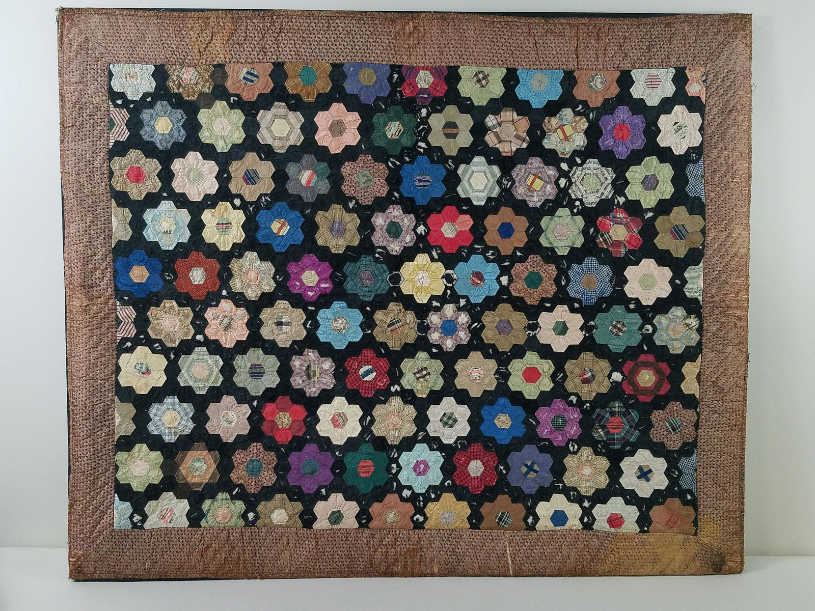 Antique Crib Quilt (1 of 3)
