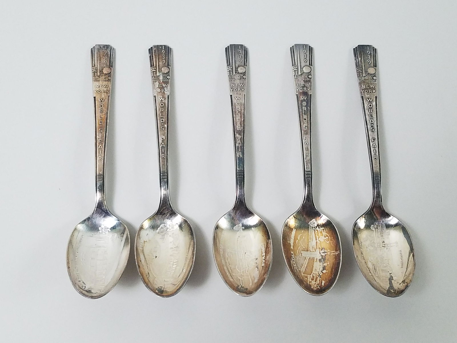 5 1939 New York Worlds Fair Spoons (1 of 4)