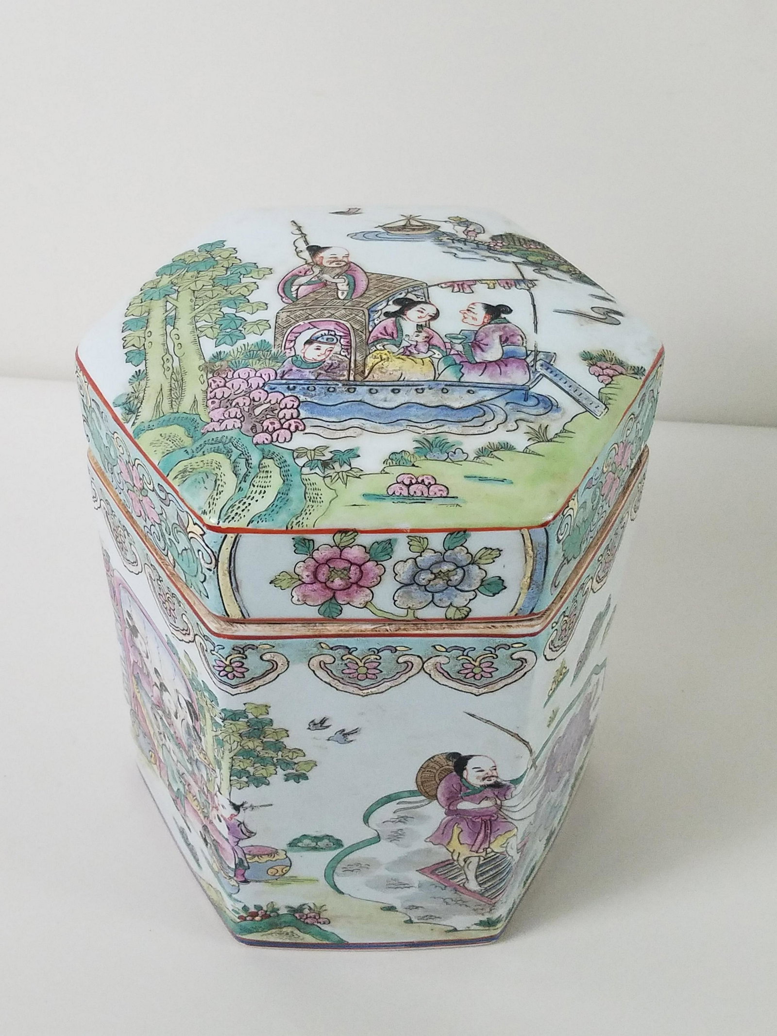 Kanxi Famille Rose Hexagonal Lidded Jar (1 of 8)