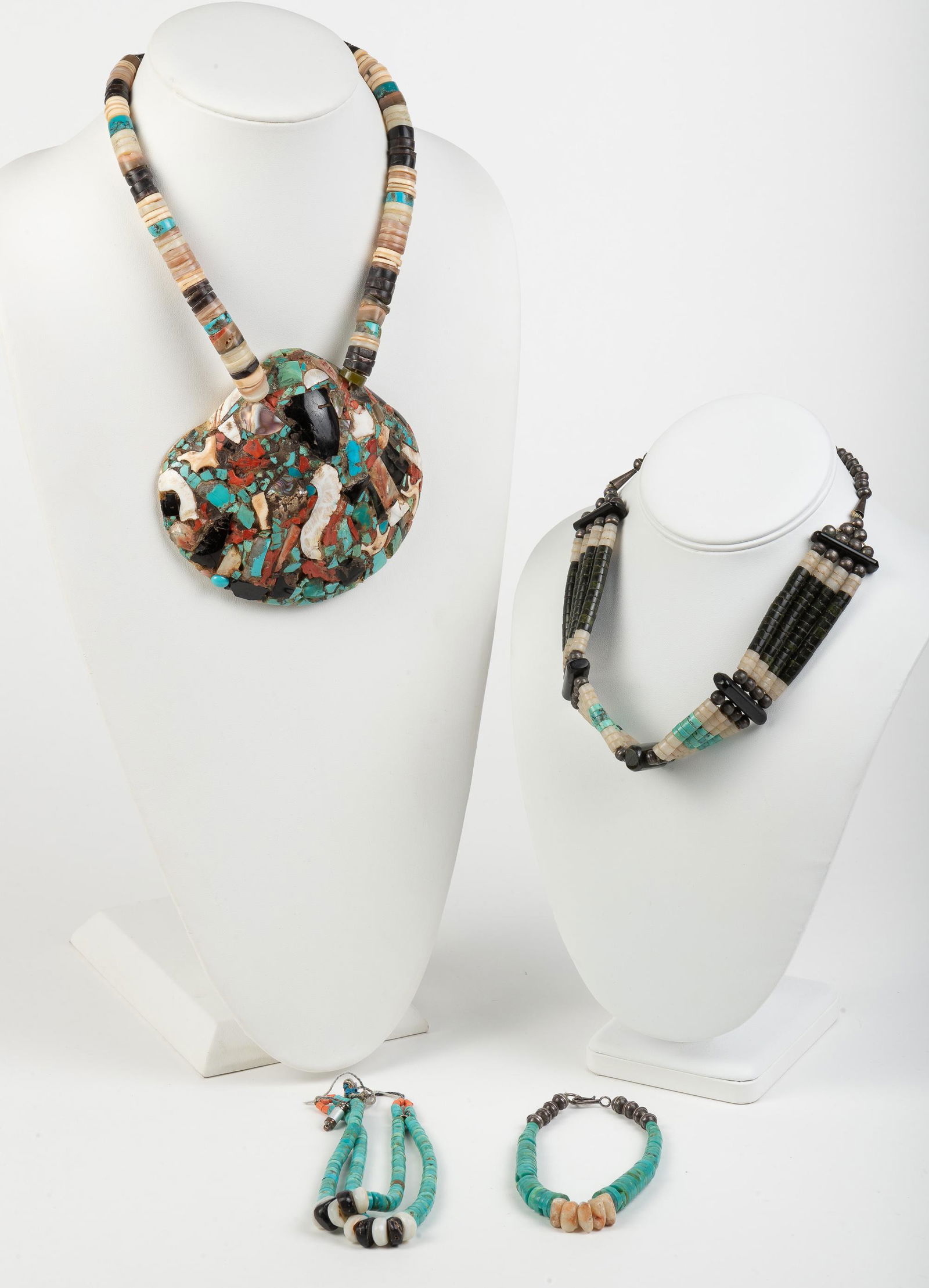 4 Pcs Turquoise & Shell Jewelry (1 of 8)