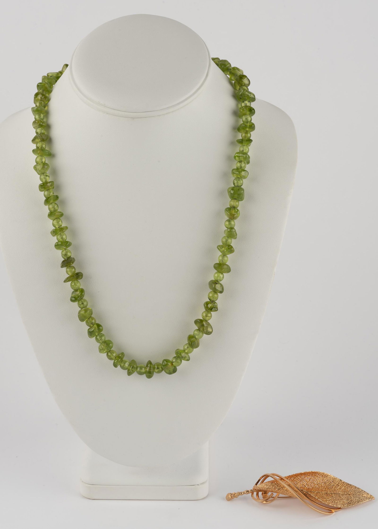 Peridot Bead Necklace & Costume Brooch (1 of 6)