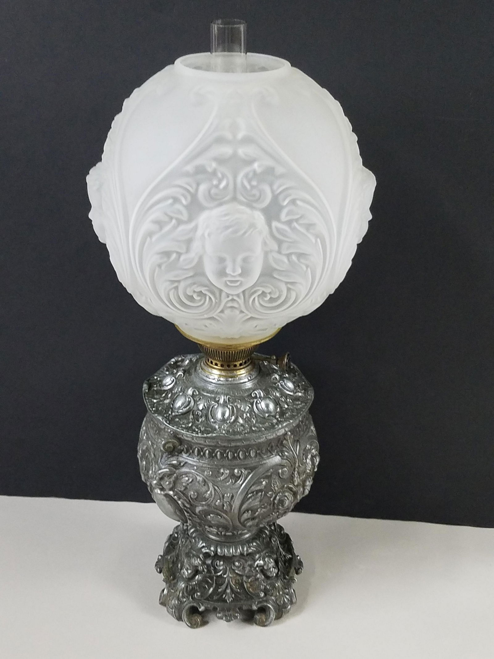 Figural Banquet Lamp (1 of 2)