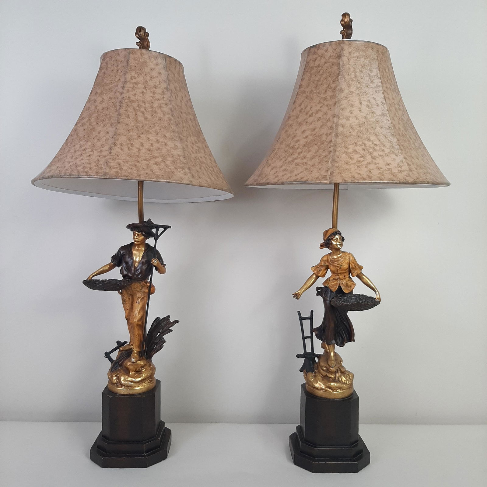 Pr Figural Lamps (1 of 4)