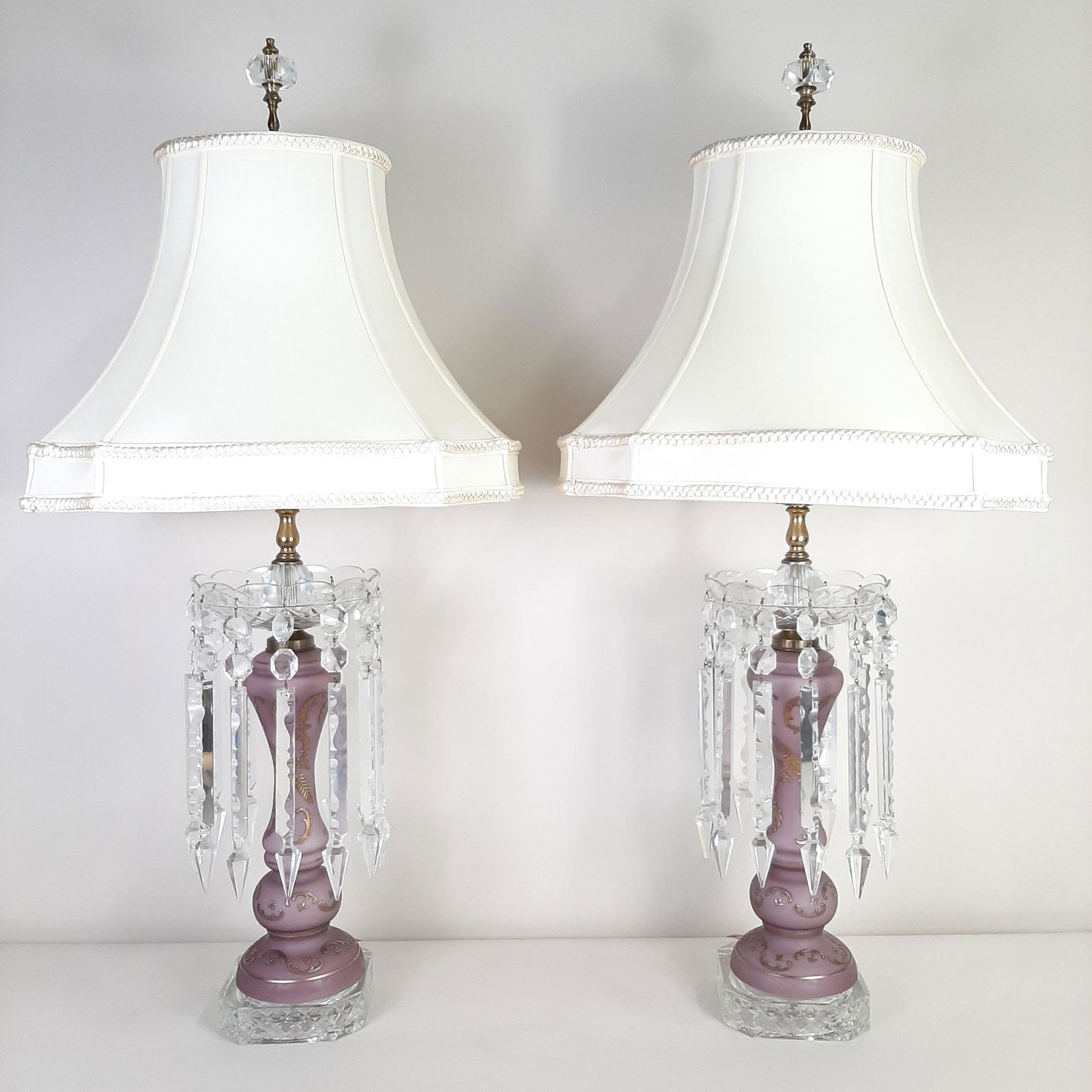 Pr Glass Lamps (1 of 3)