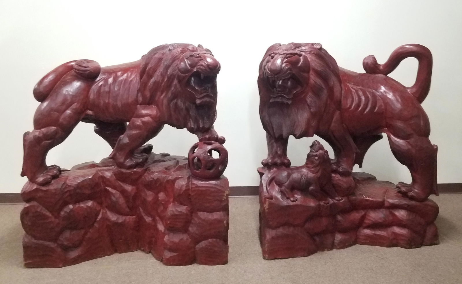 Pr of Guardian Wooden Foo Lions with Mystery Ball (1 of 11)