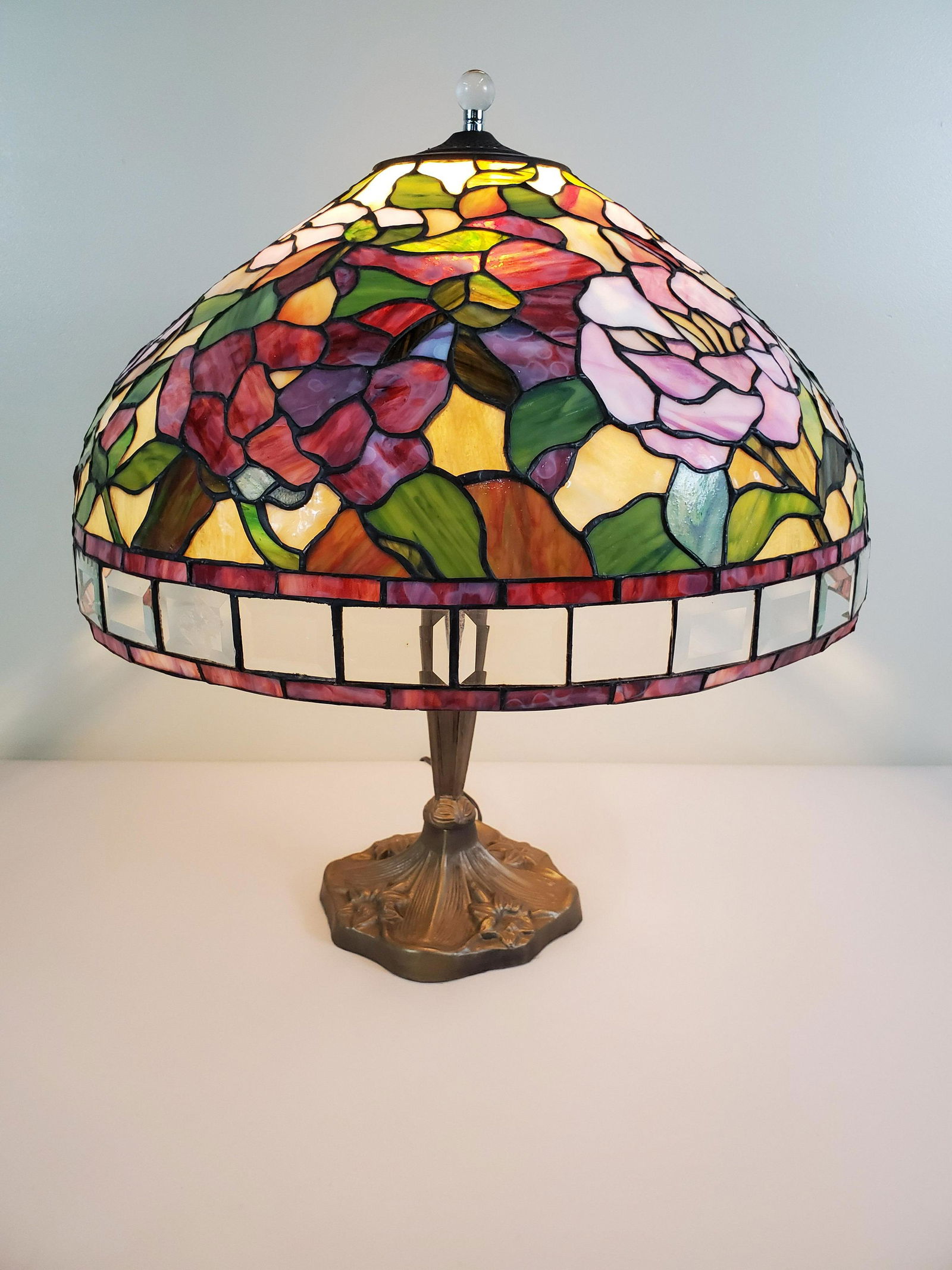 Tiffany Style Lamp (1 of 2)