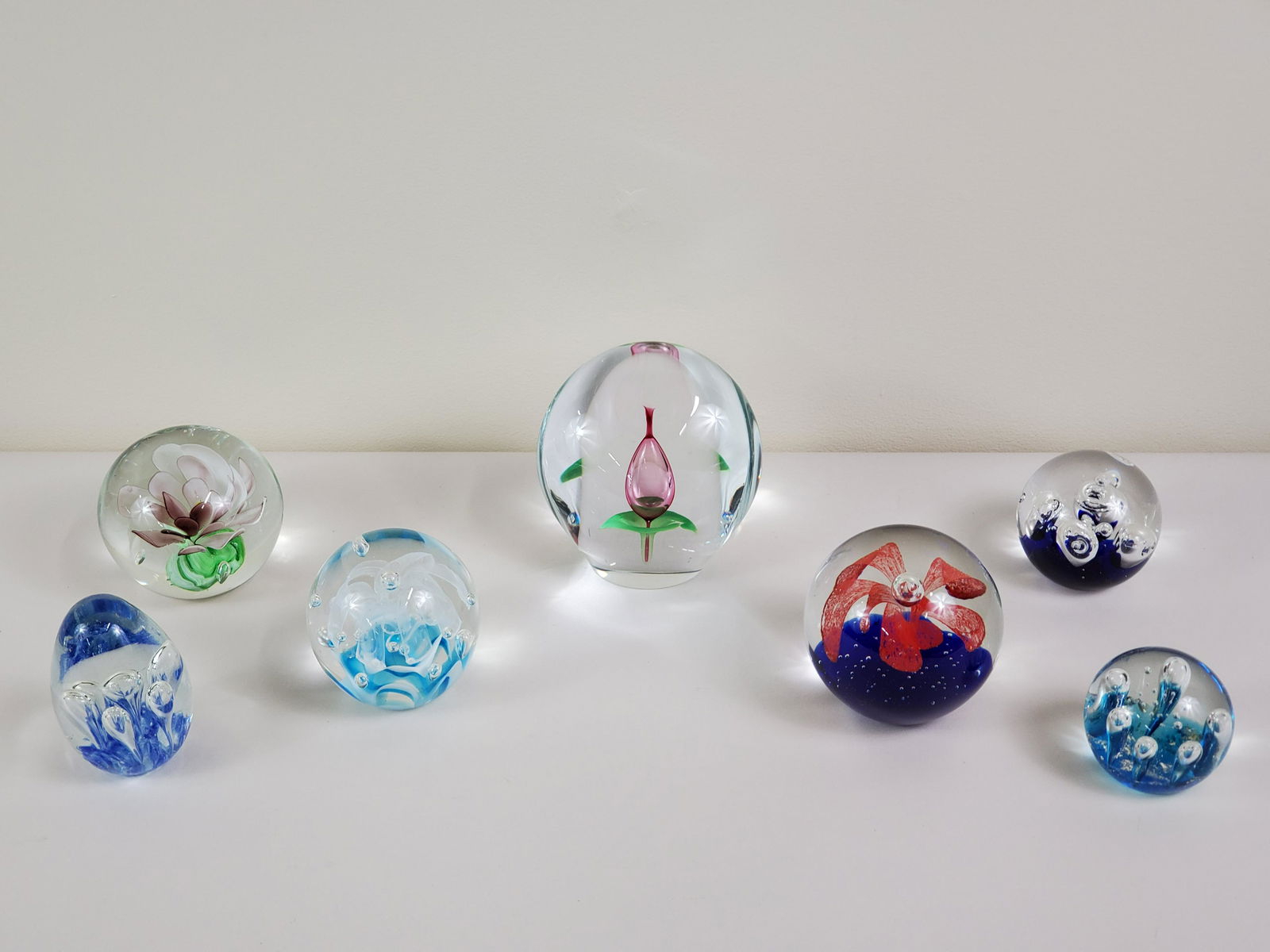 7 Art Glass Paperweights (1 of 9)