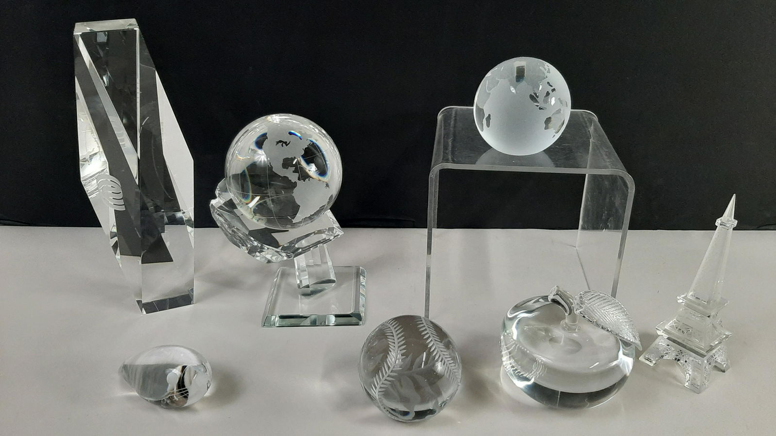 7 Pcs Glass Paperweights (1 of 5)