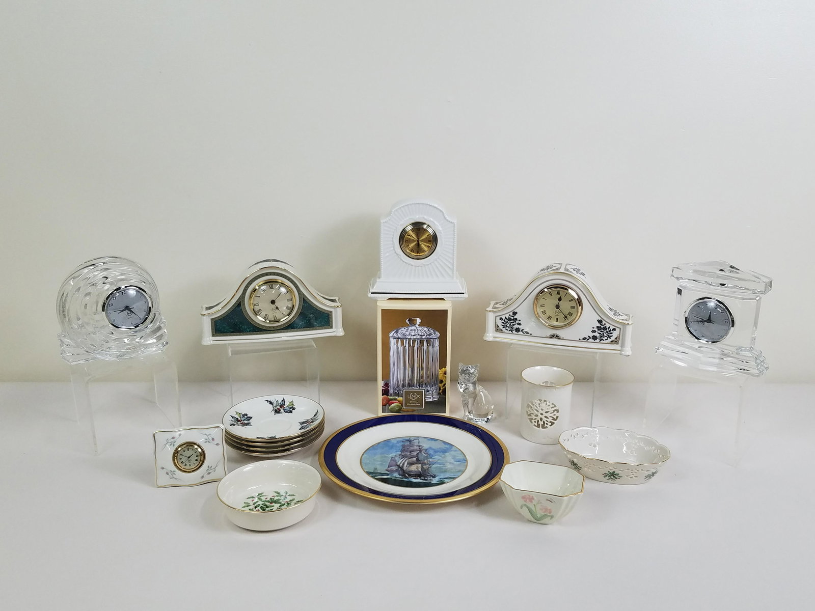 17 Pcs Lenox Collection incl Glass and Porcelain (1 of 4)