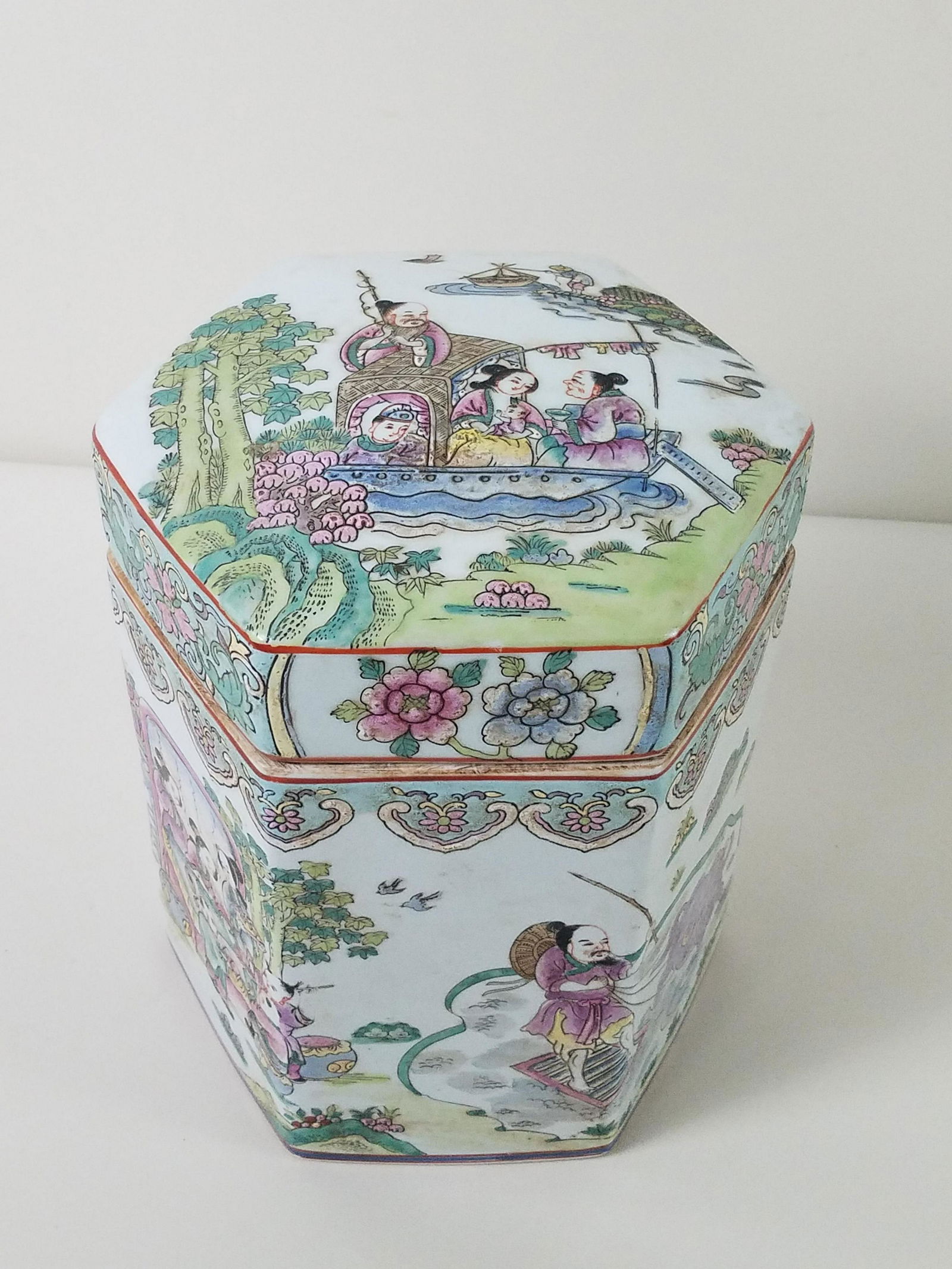 Kanxi Famille Rose Hexagonal Lidded Jar (1 of 8)