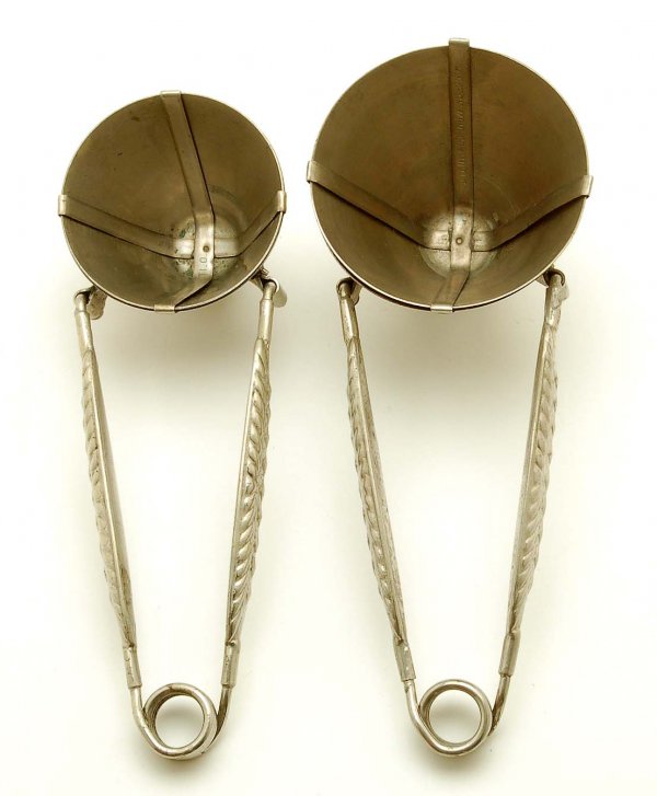 2 Kingery Mfg Co Conical Dishers: DESCRIPTION: Lot of two. Kingery Mfg Co conicals, scrapers 4 and 8. PROVENANCE: Property from the collection of Charles D. Morris, Mechanicsburg, Pennsylvania, a collector of ice cream memorabilia for