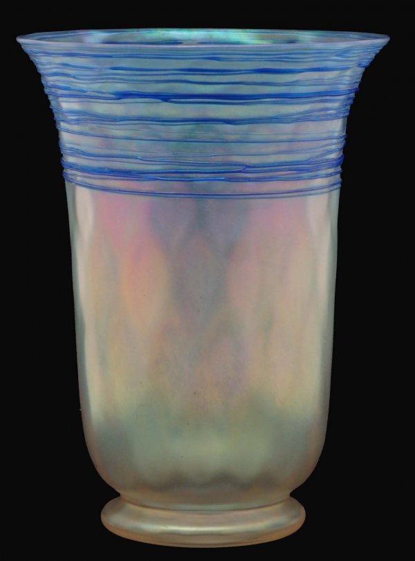 Signed Steuben Verre De Soie Threaded Vase: DESCRIPTION: A Steuben Verre de Soie art glass vase. Diamond patterned body with flared rim having blue glass threading. Acid etched Steuben fleur de lis mark under base. Early 20th century. MEASUREME