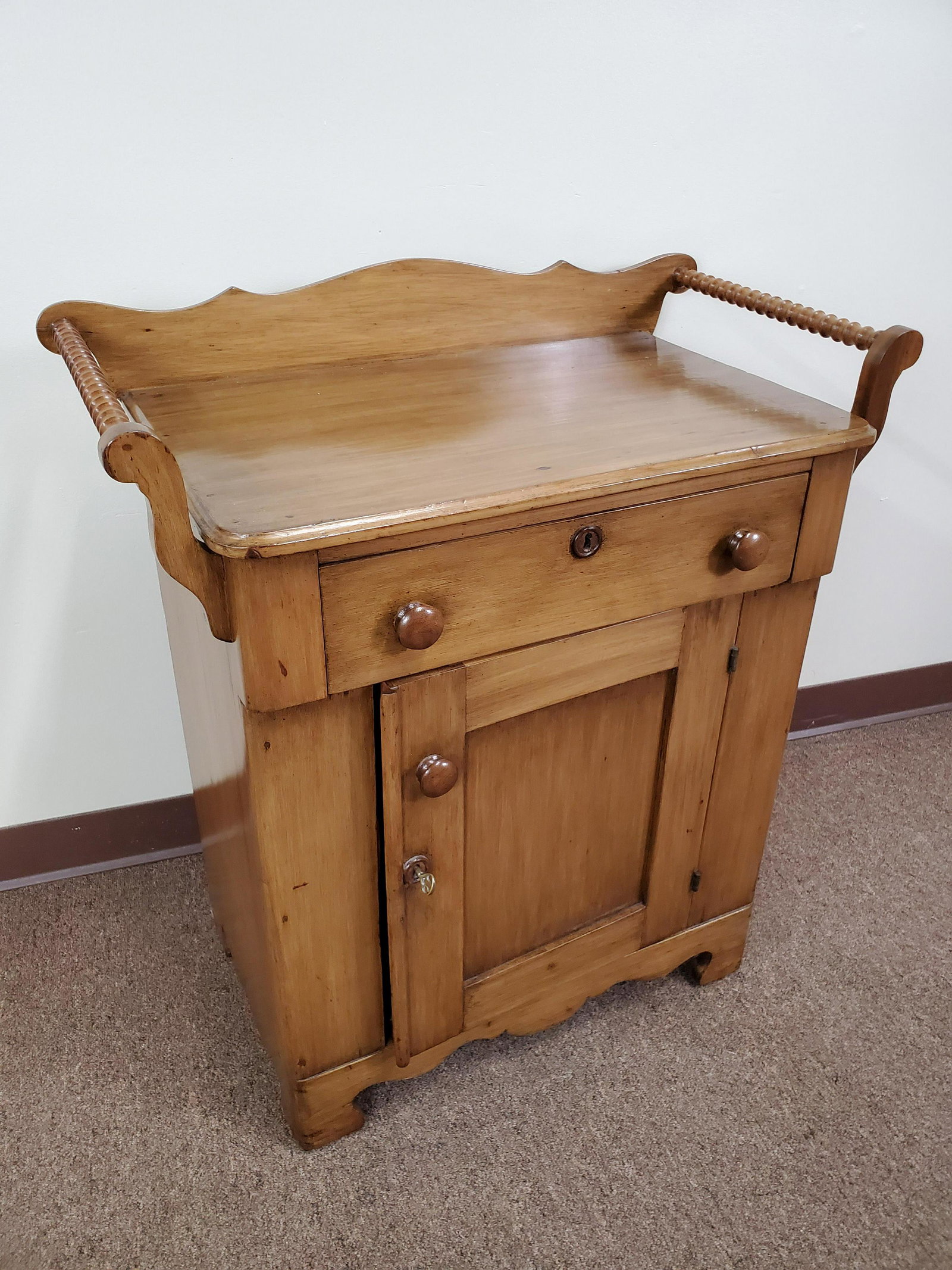 Wash Stand: 28 1/2" wide X 14" deep X 31" high.