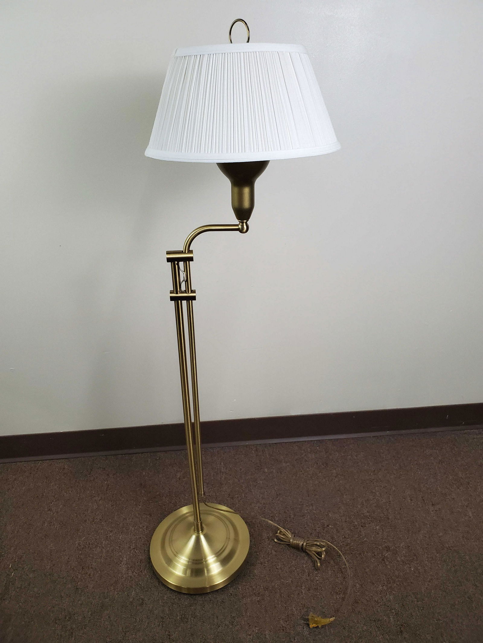 Light & Sight 900 Series Floor Lamp (1 of 2)