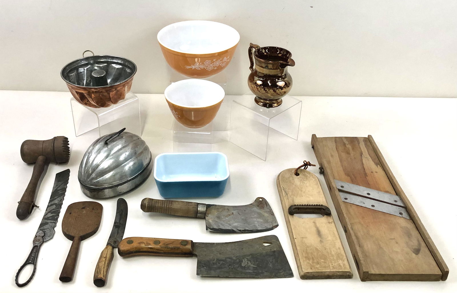 14 Pcs Kitchenware Including Pyrex (1 of 12)