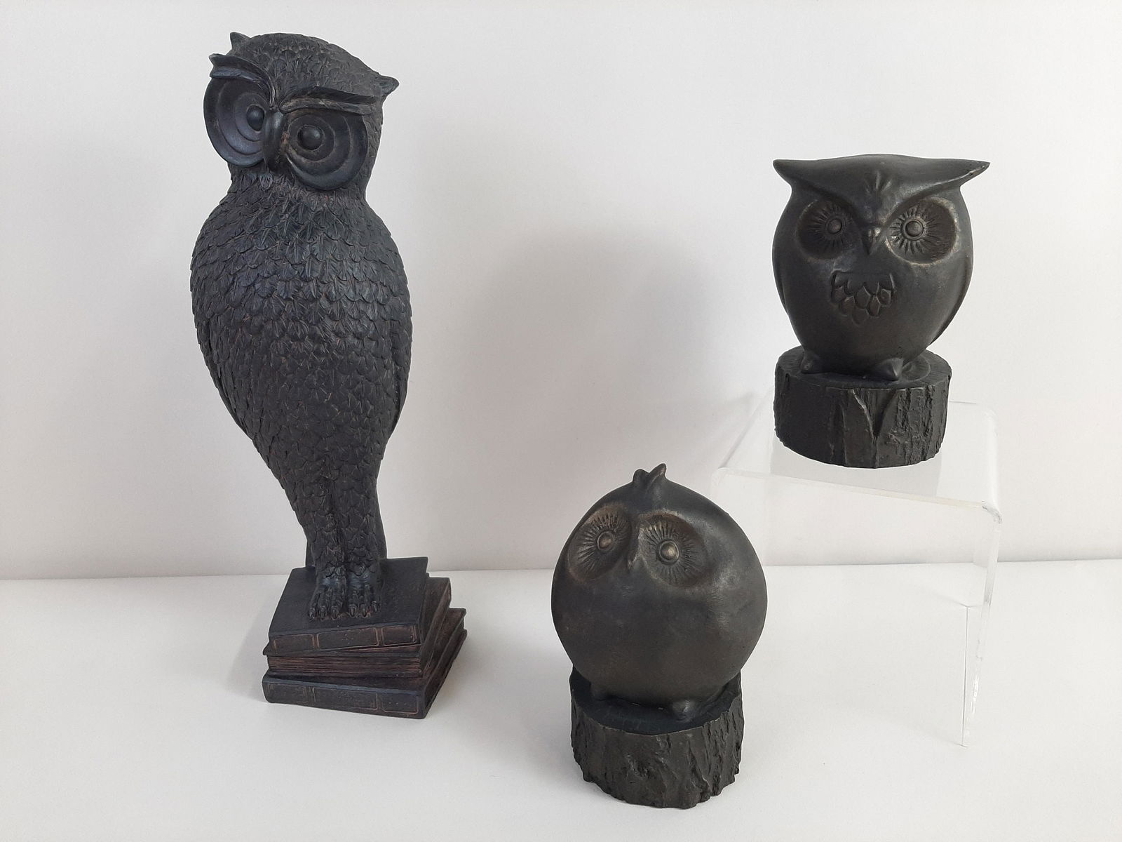 3 Owl Sculptures (1 of 4)