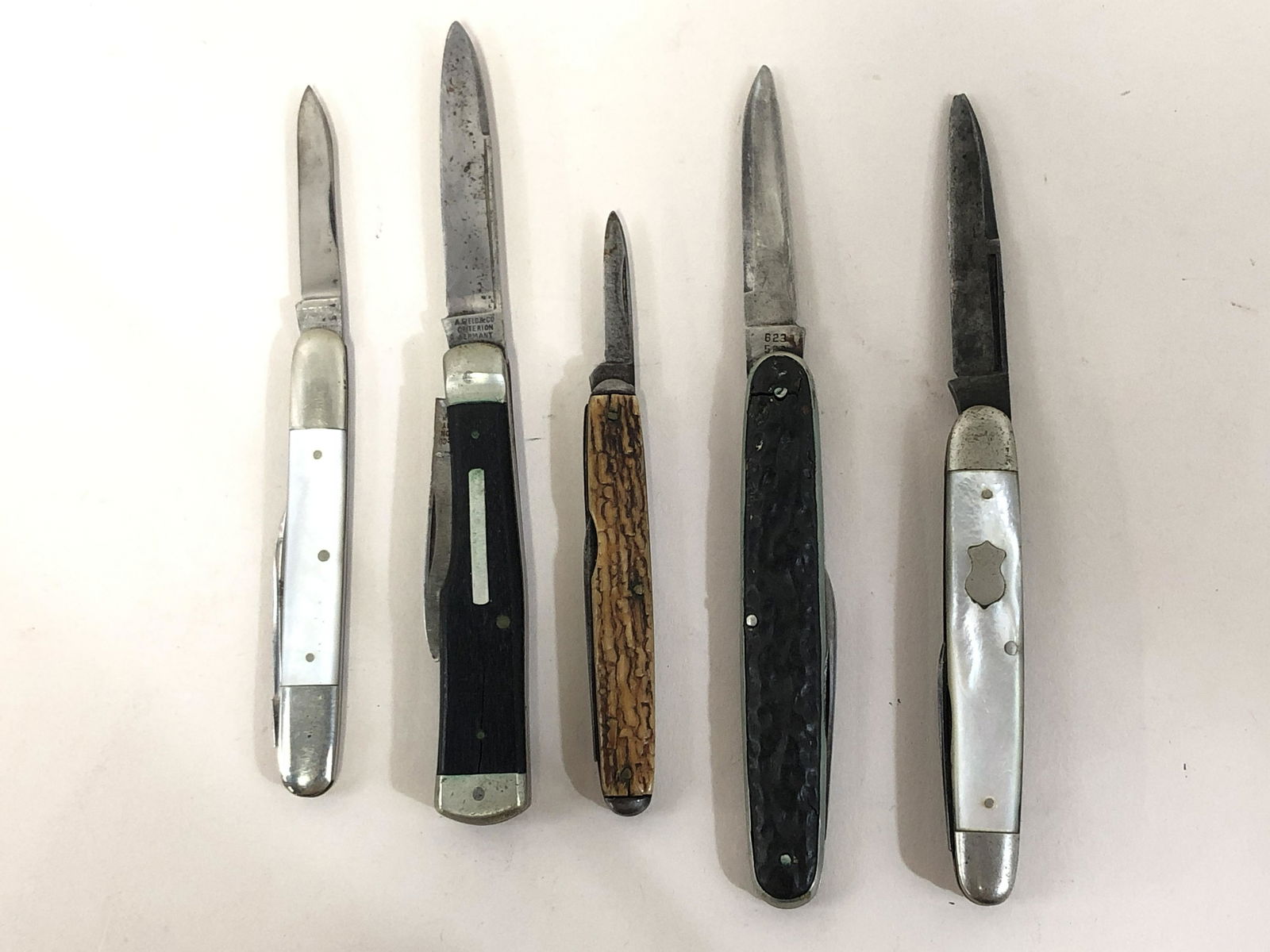 5 Pocket Knives (1 of 11)