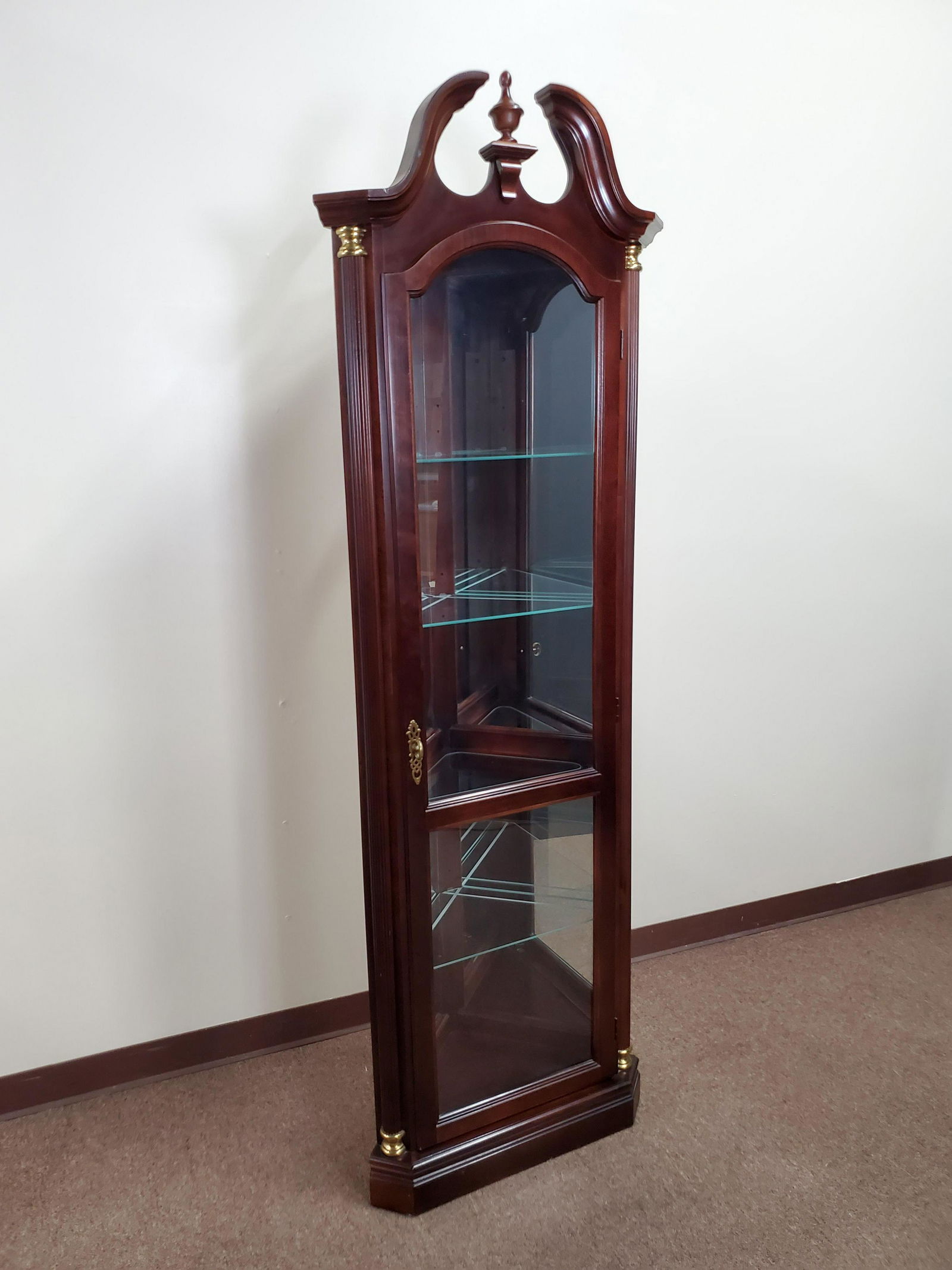 Pulaski Lighted Curio Cabinet (1 of 4)