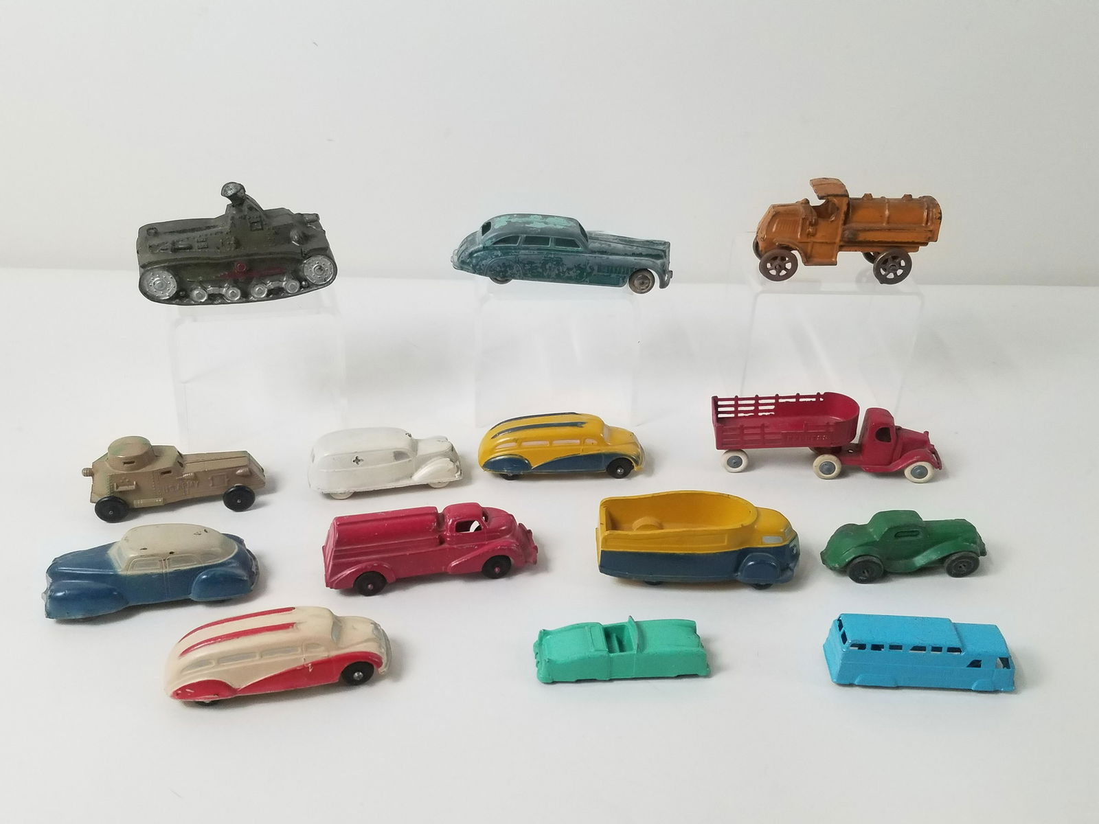 15 Toy Vehicles incl Sun Rubber (1 of 6)