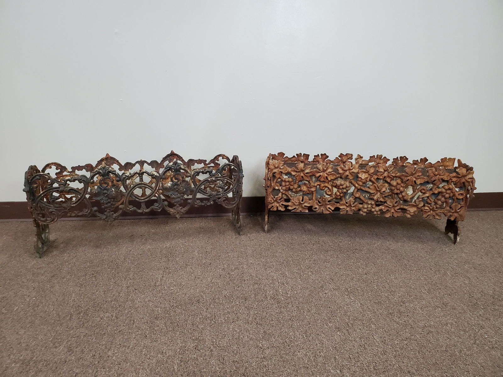 Cast Iron Planters (1 of 4)