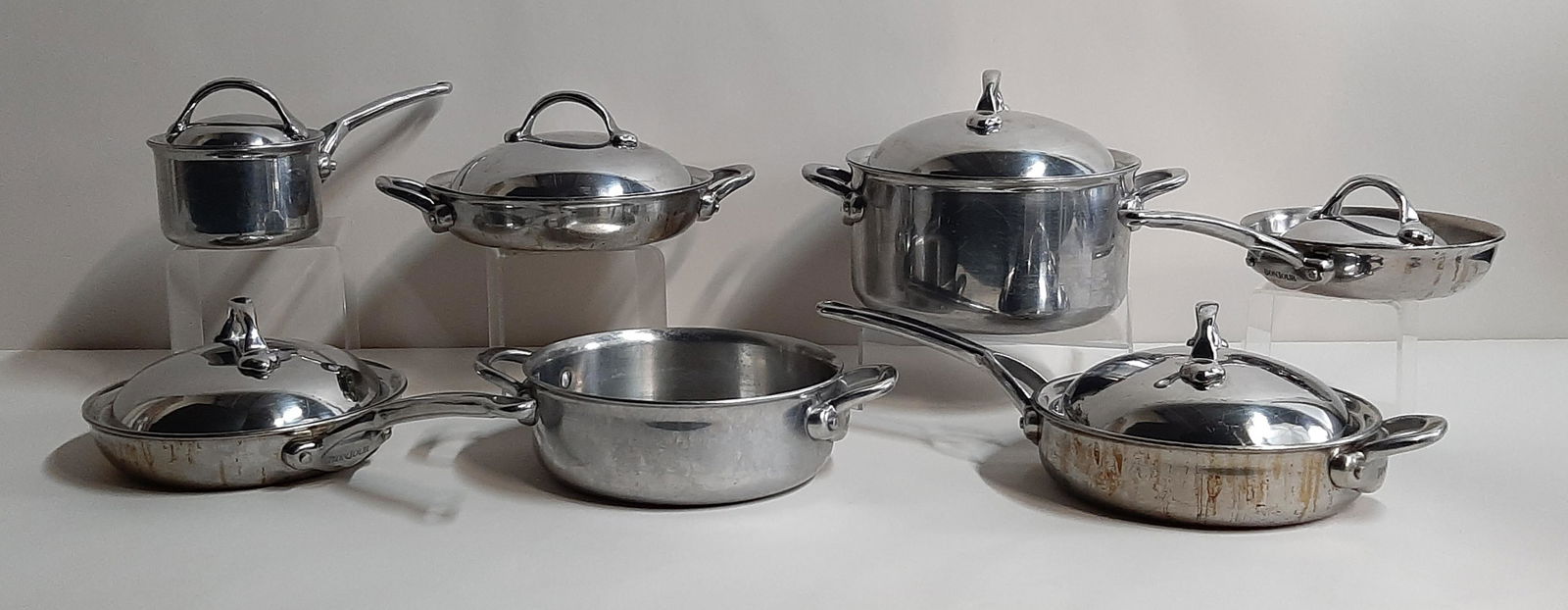 7 Pcs Bonjour Stainless Cookware (1 of 3)