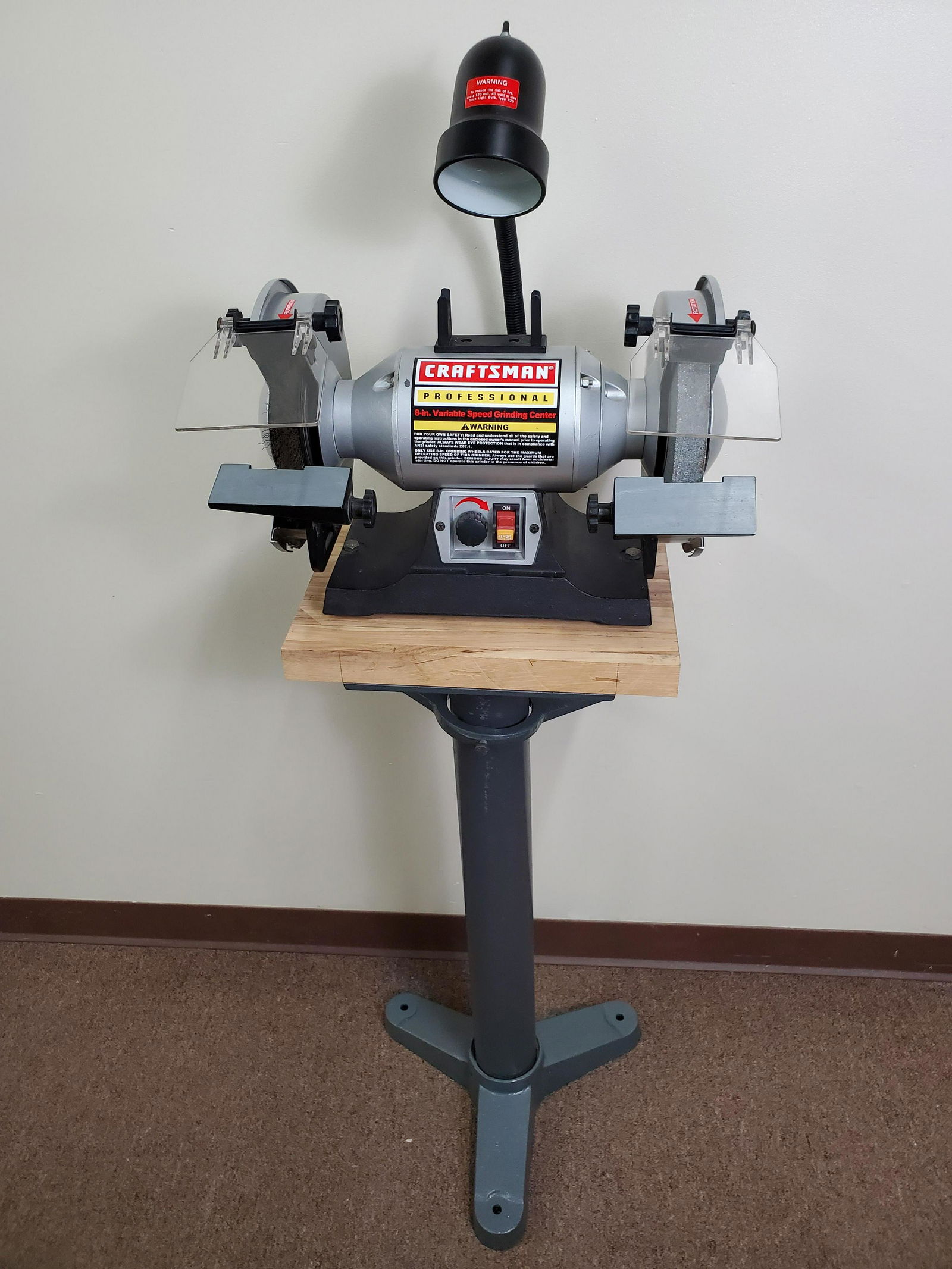 Craftsman Professional 8in Grinding Center (1 of 4)
