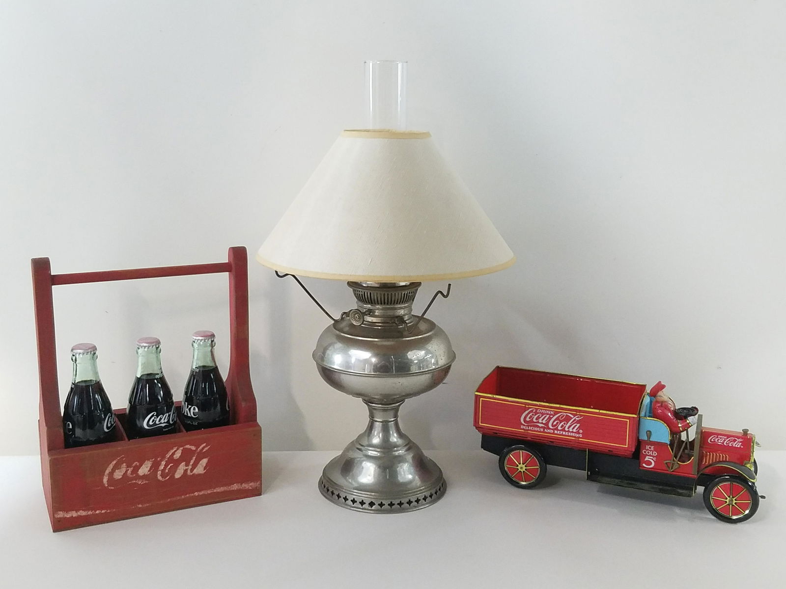 Rayo Lamp, Coca Cola Bottle Carrier and Tuck (1 of 6)