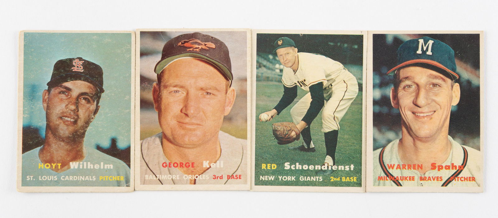 157 Topps Vintage Baseball Cards (1957): DESCRIPTION: Includes Hall of Fame players, team cards, and scarce cards. CONDITION: Good to near mint. IMPORTANT: Before bidding, please read the terms and conditions. When you registered for the auc