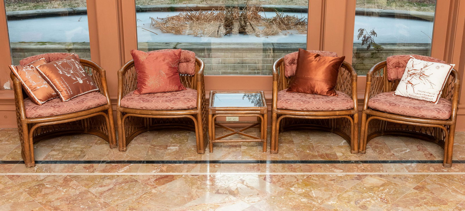 5 pc Rattan Furniture (1 of 5)